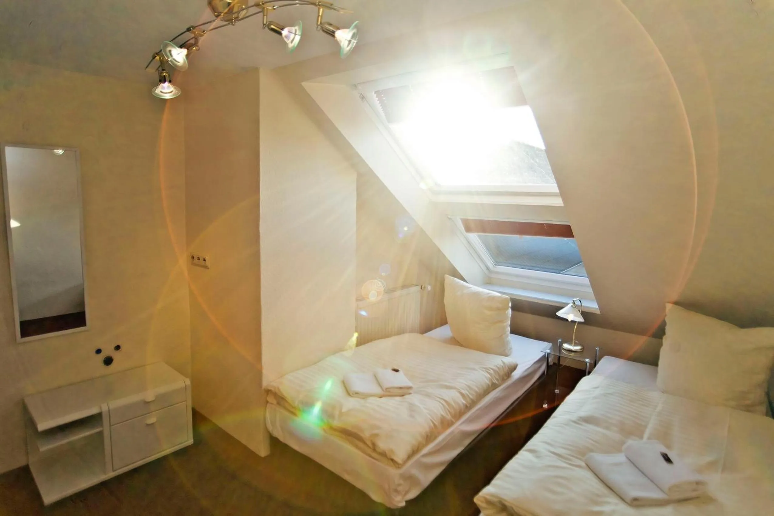 Bed in Ferienwohnung Geestemuende