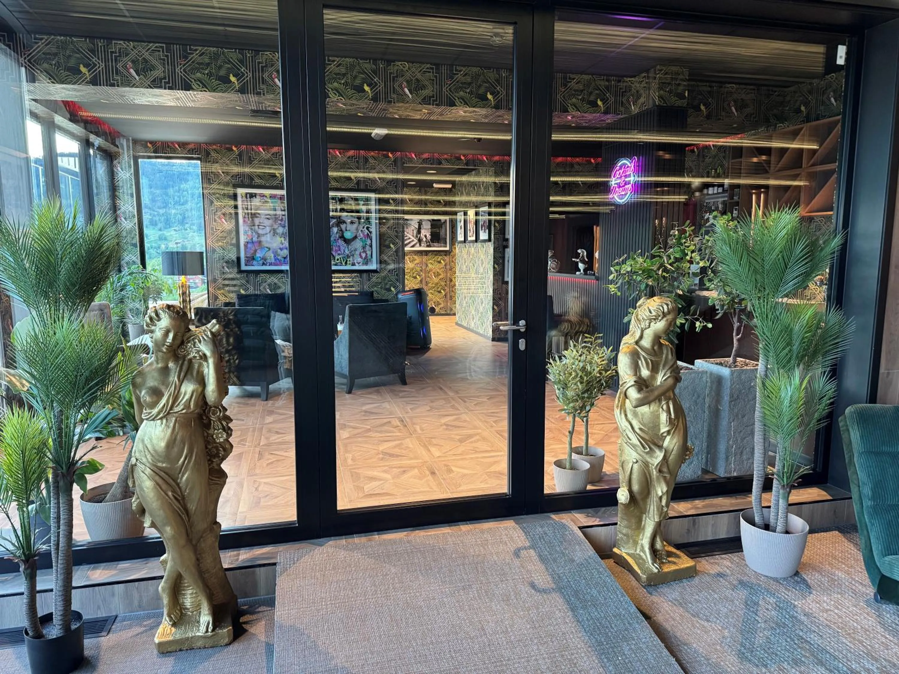 Lounge or bar in Morgedal Hotel Spa & Resort - Unike Hoteller