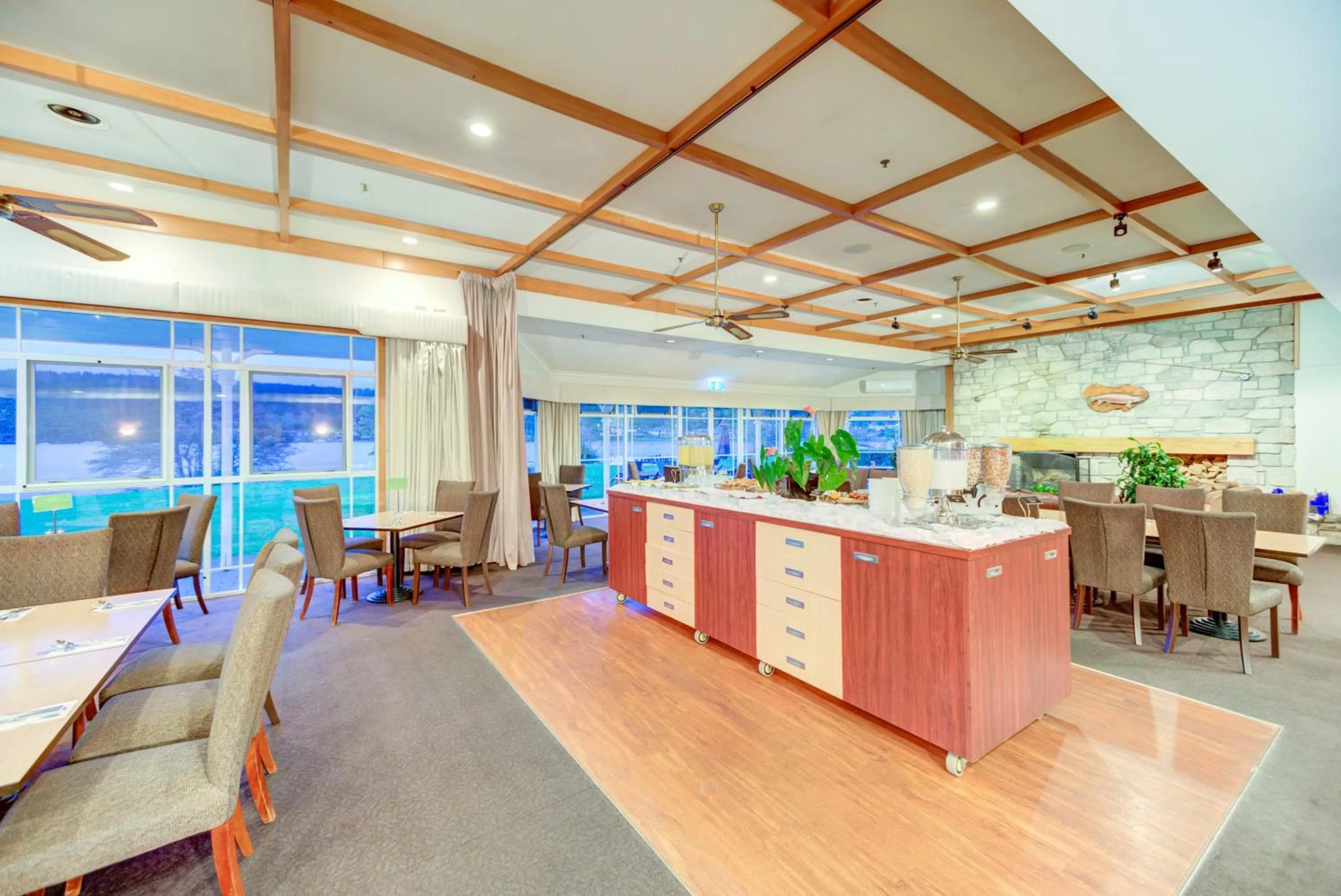 Restaurant/places to eat in VR Rotorua Lake Resort