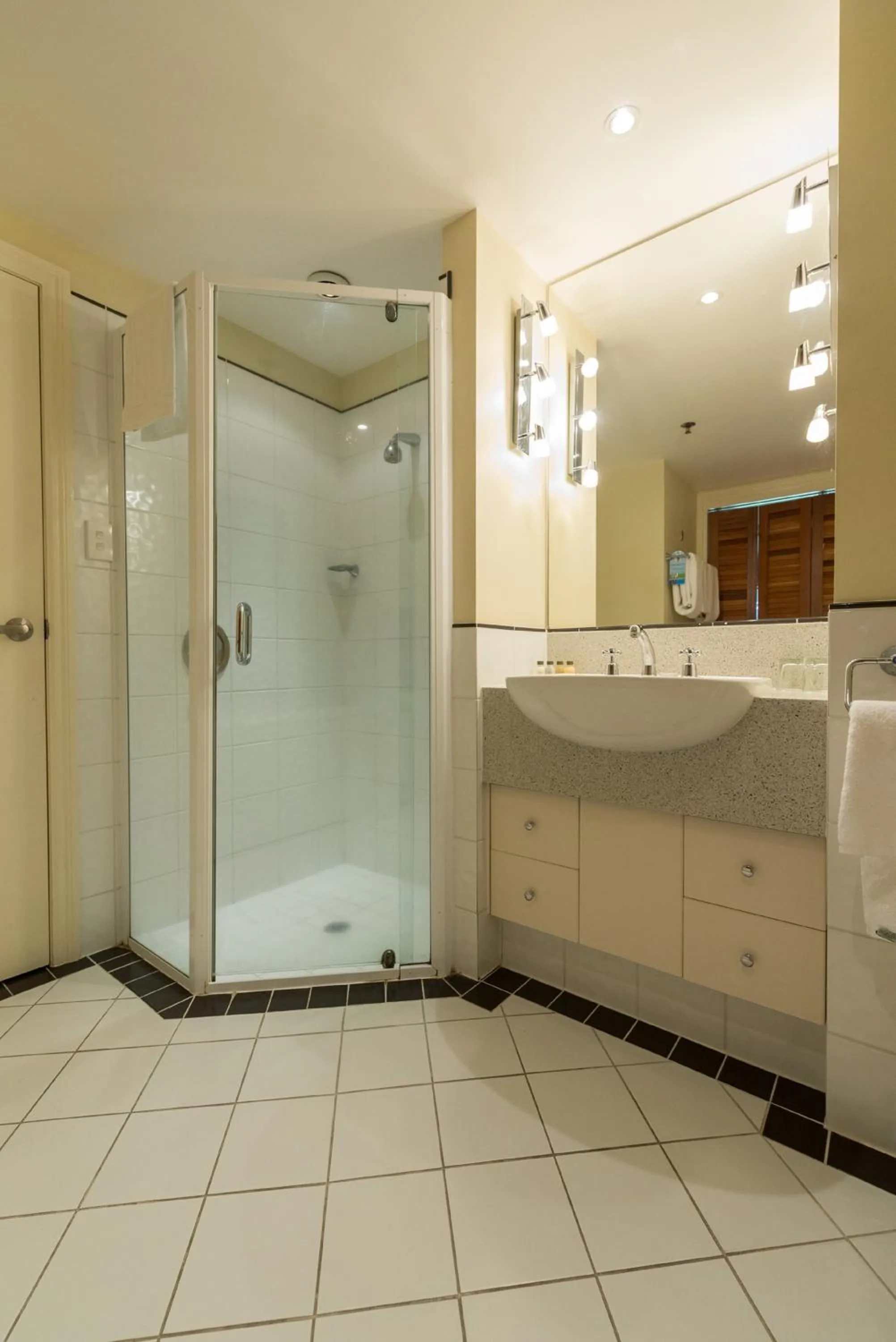 Bathroom in VR Rotorua Lake Resort