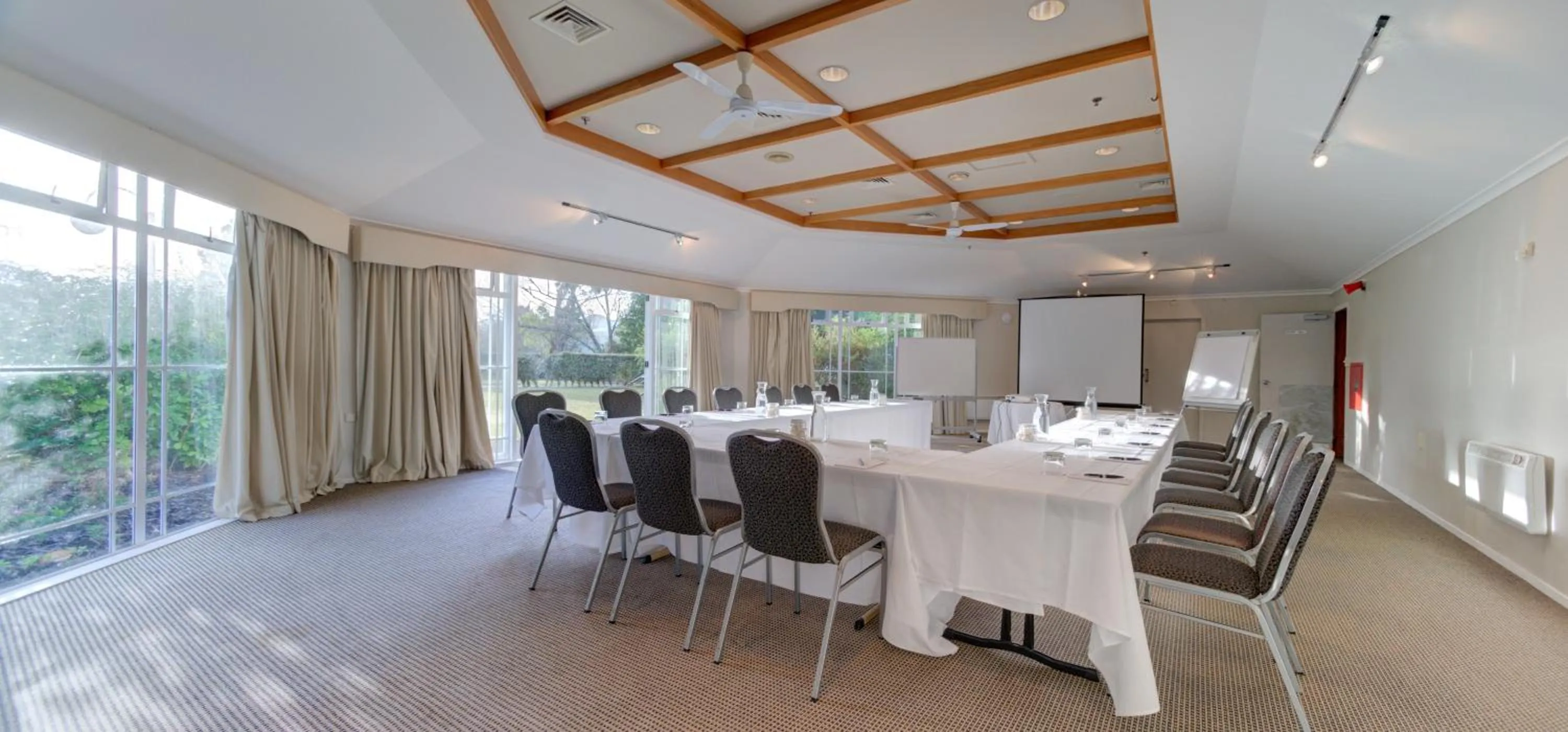 Business facilities in VR Rotorua Lake Resort