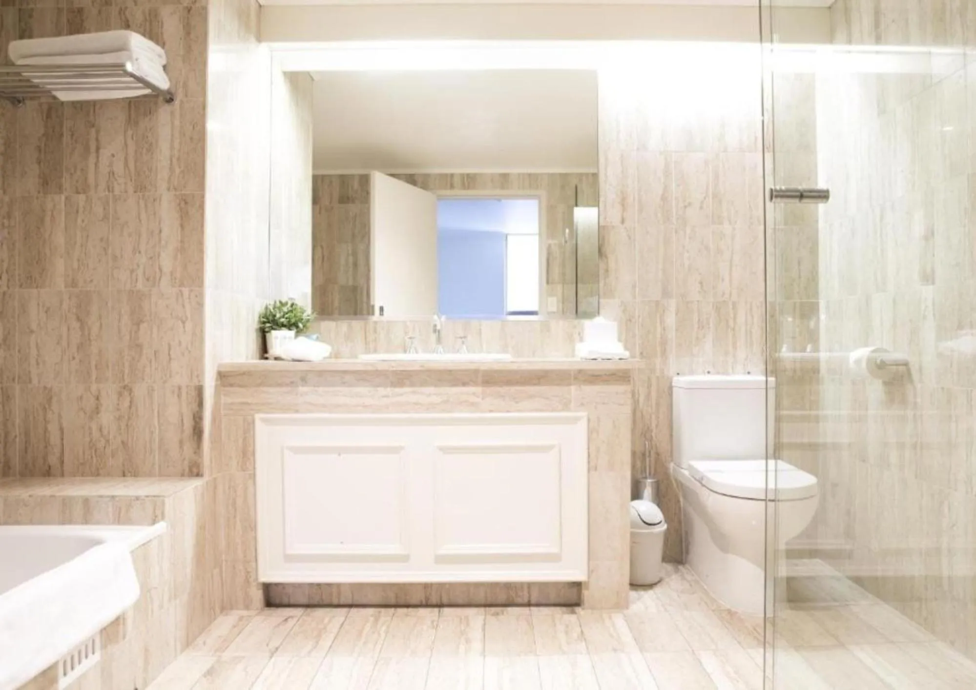 Bathroom in The Richmond Hotel - Adelaide