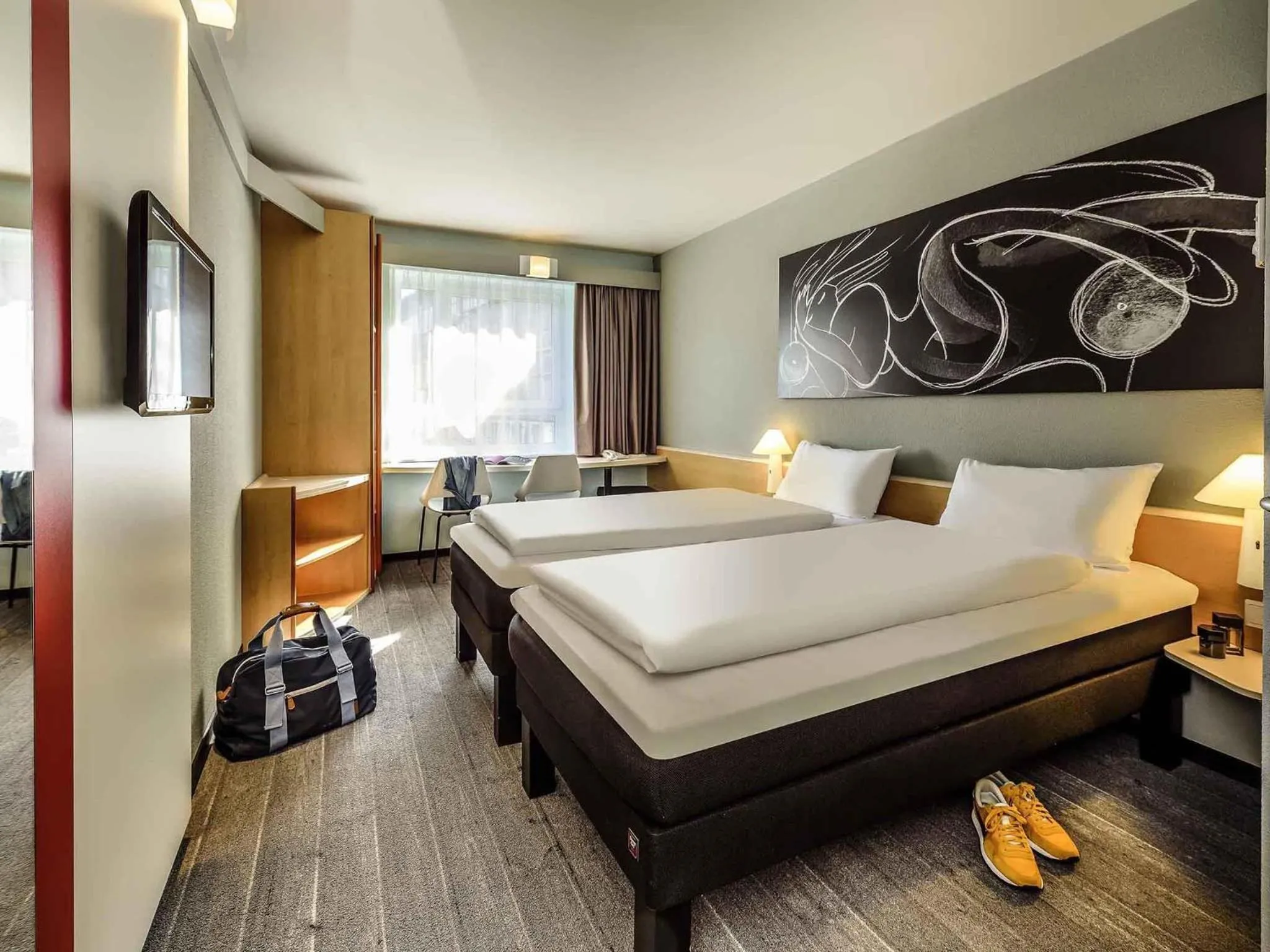 Bedroom, Bed in Hotel Ibis Bregenz