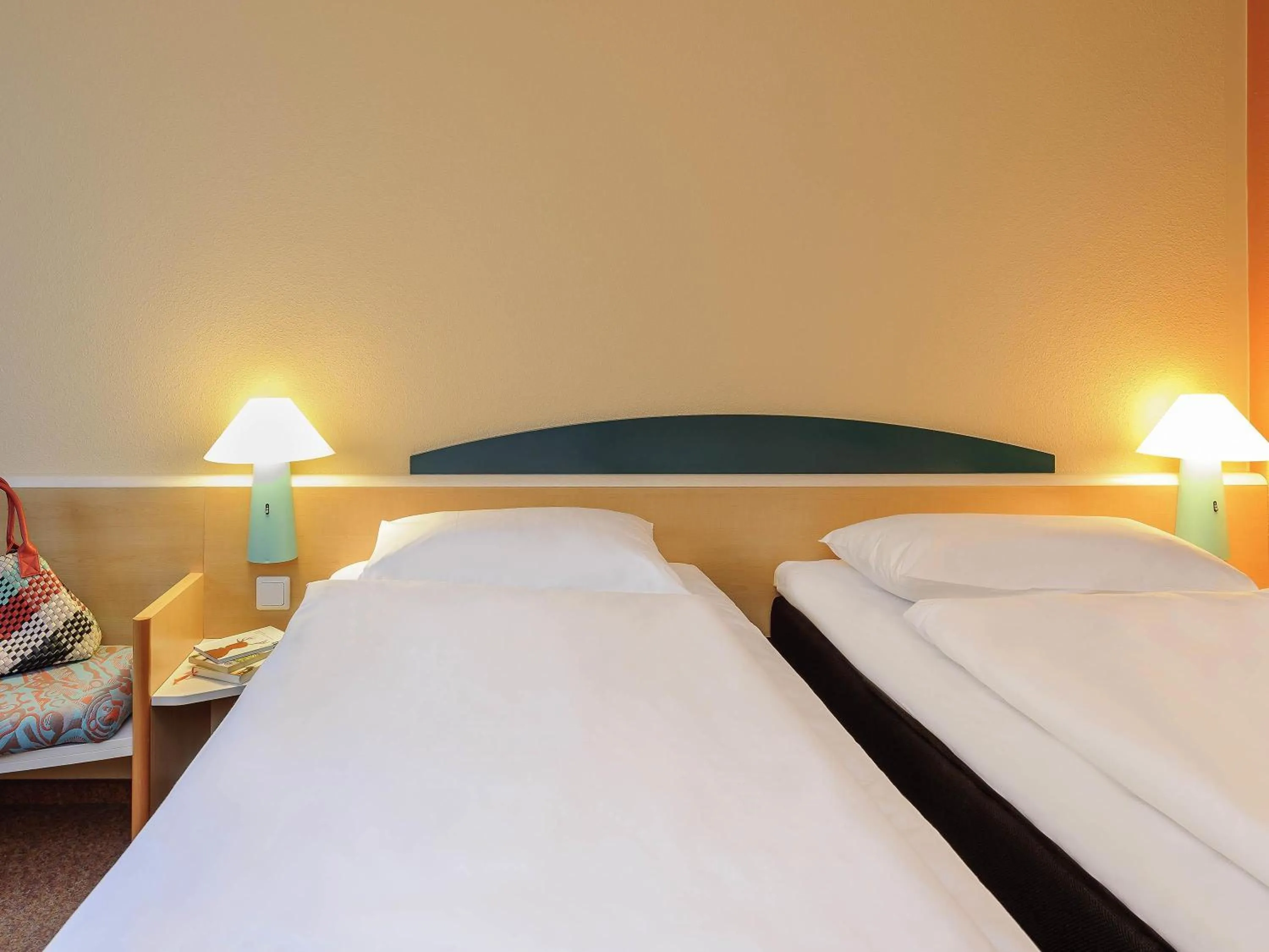 Bedroom, Bed in Hotel Ibis Bregenz