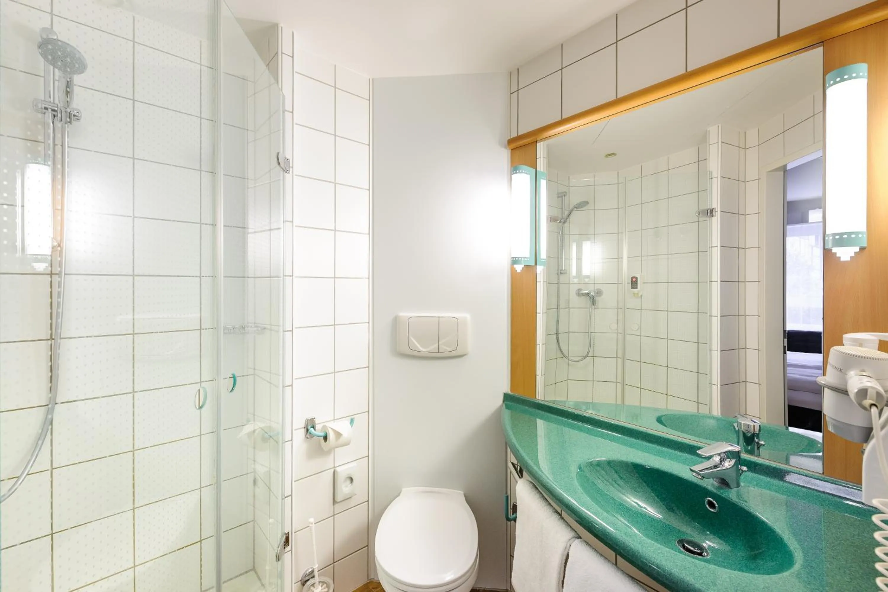 Bathroom in Hotel Ibis Bregenz