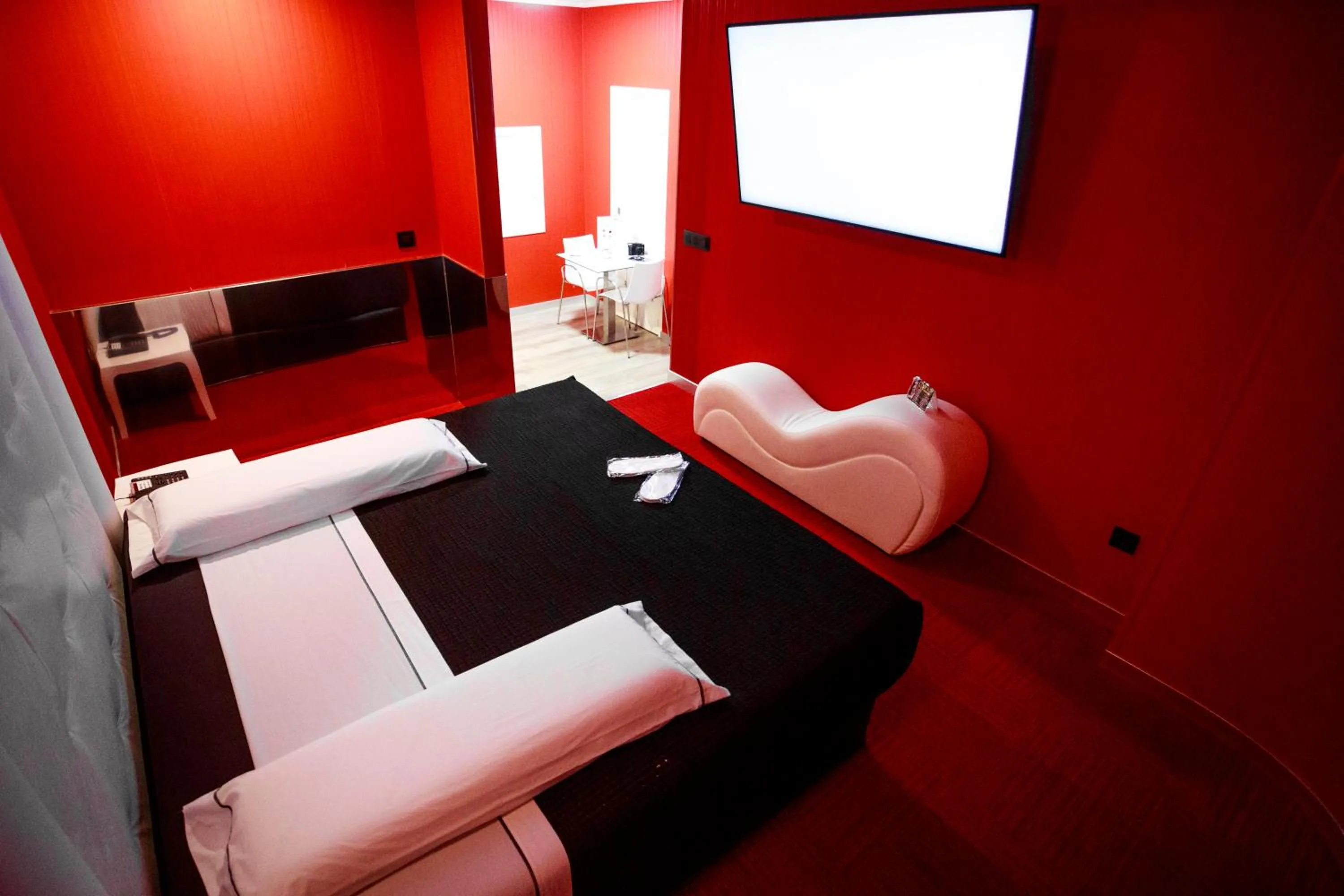 Bed in Motel Venus Santiago