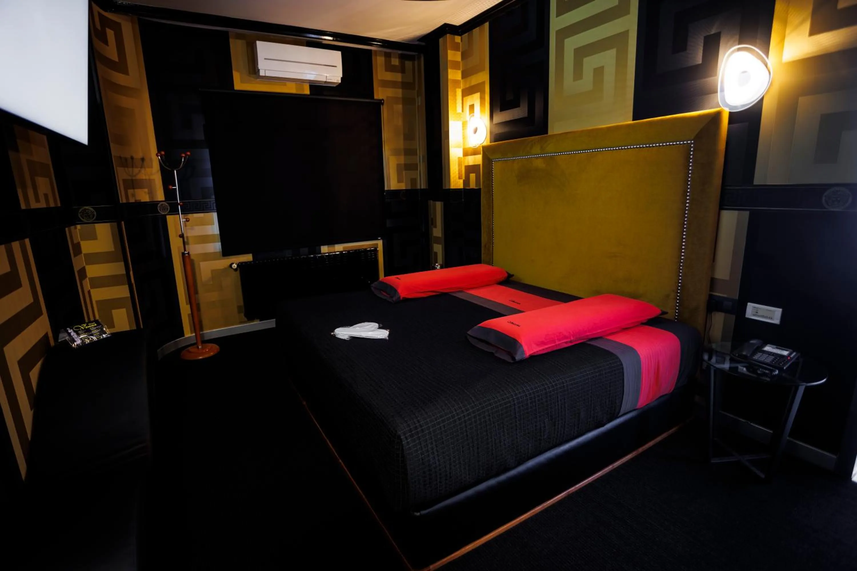 Bed in Motel Venus Santiago