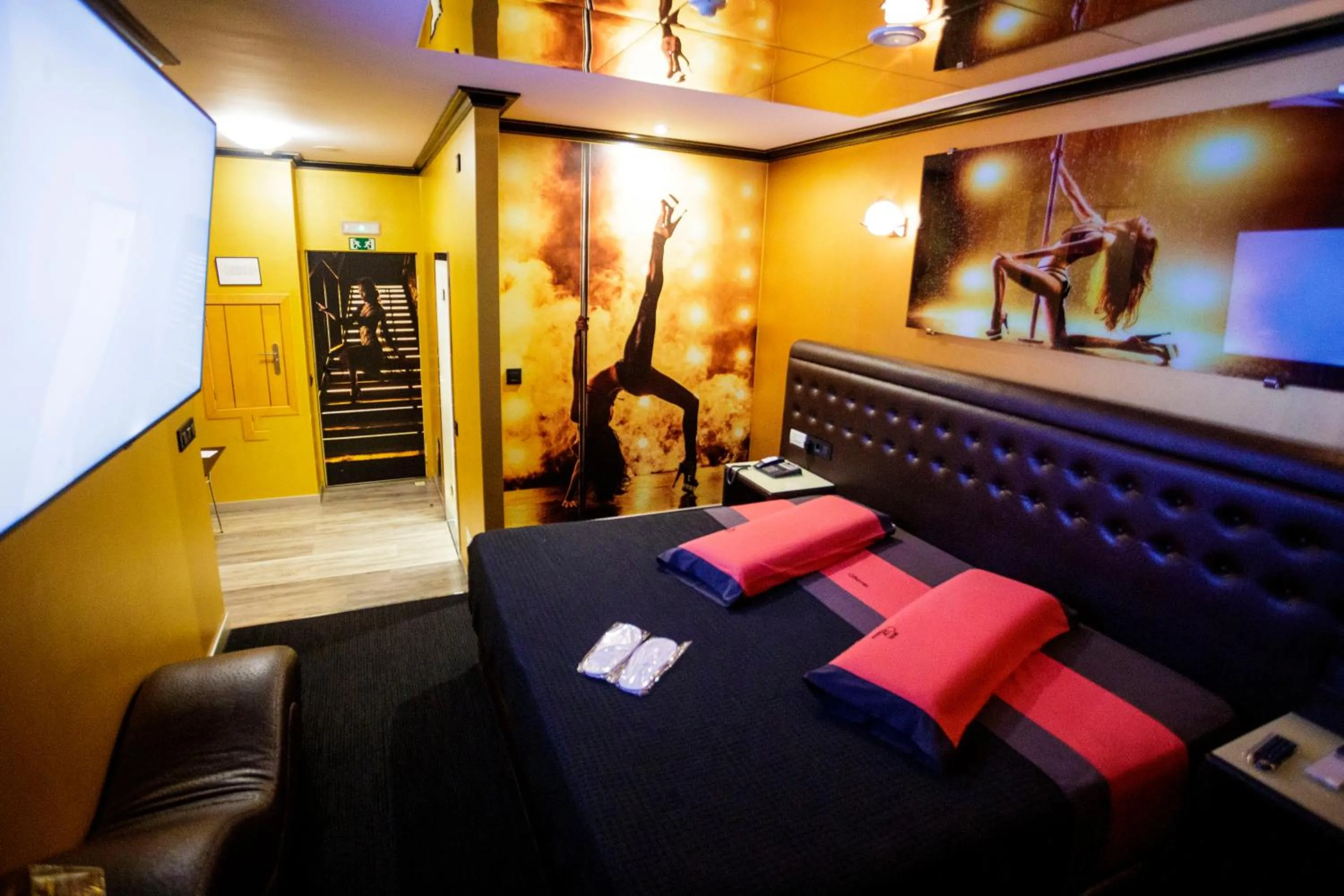 Bed in Motel Venus Santiago