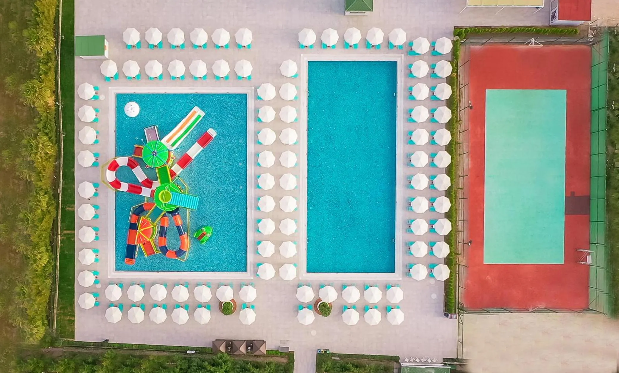 Beach in Wyndham Garden Lara