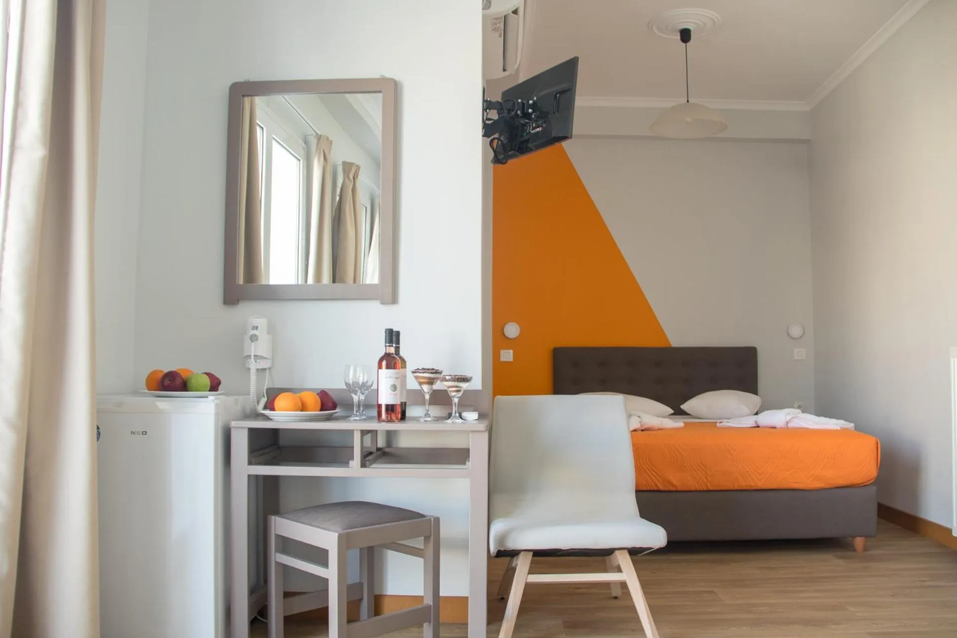 Bedroom, Bed in Athens Hawks