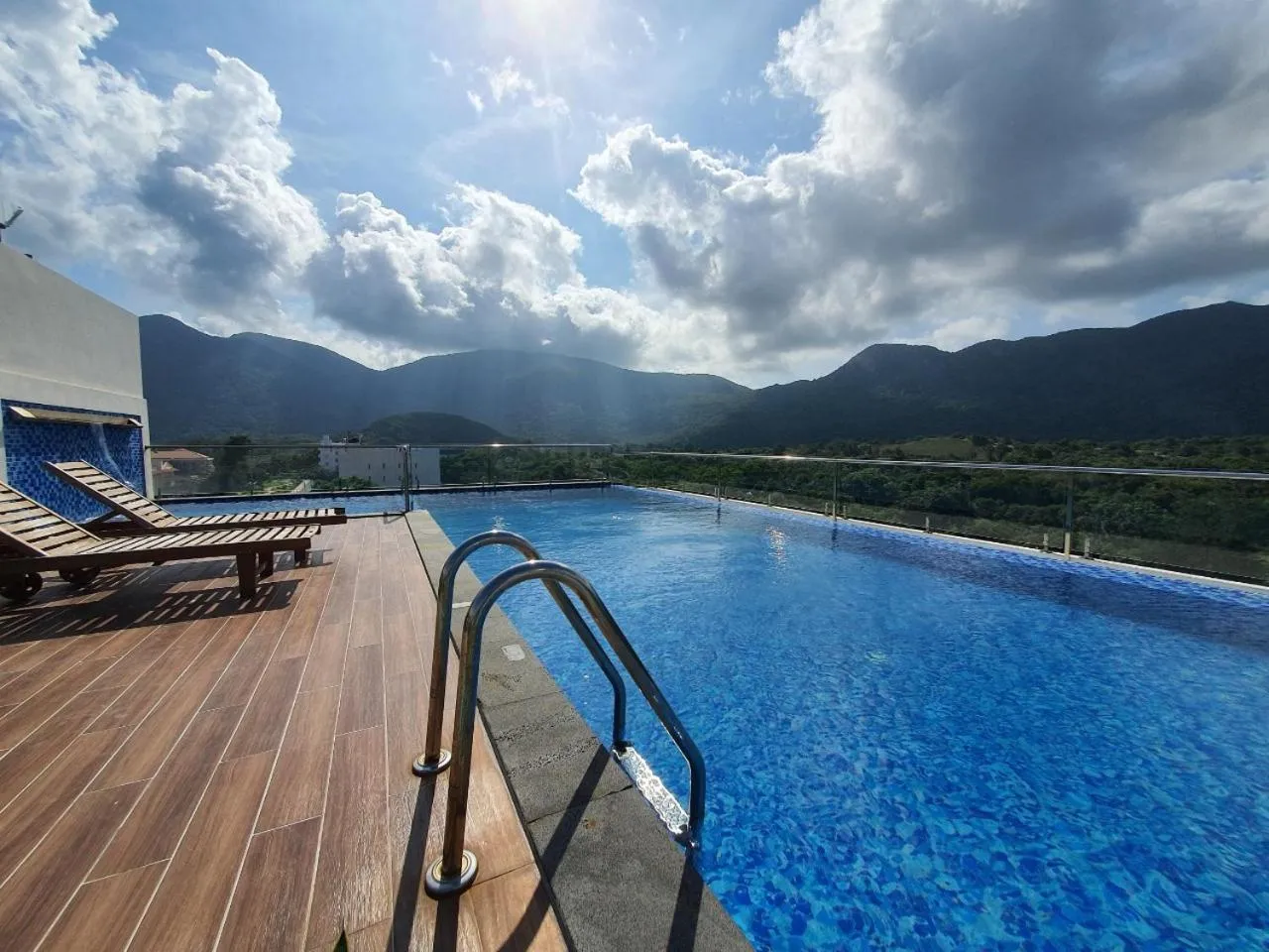 Swimming pool in Con Son Blue Sea Hotel