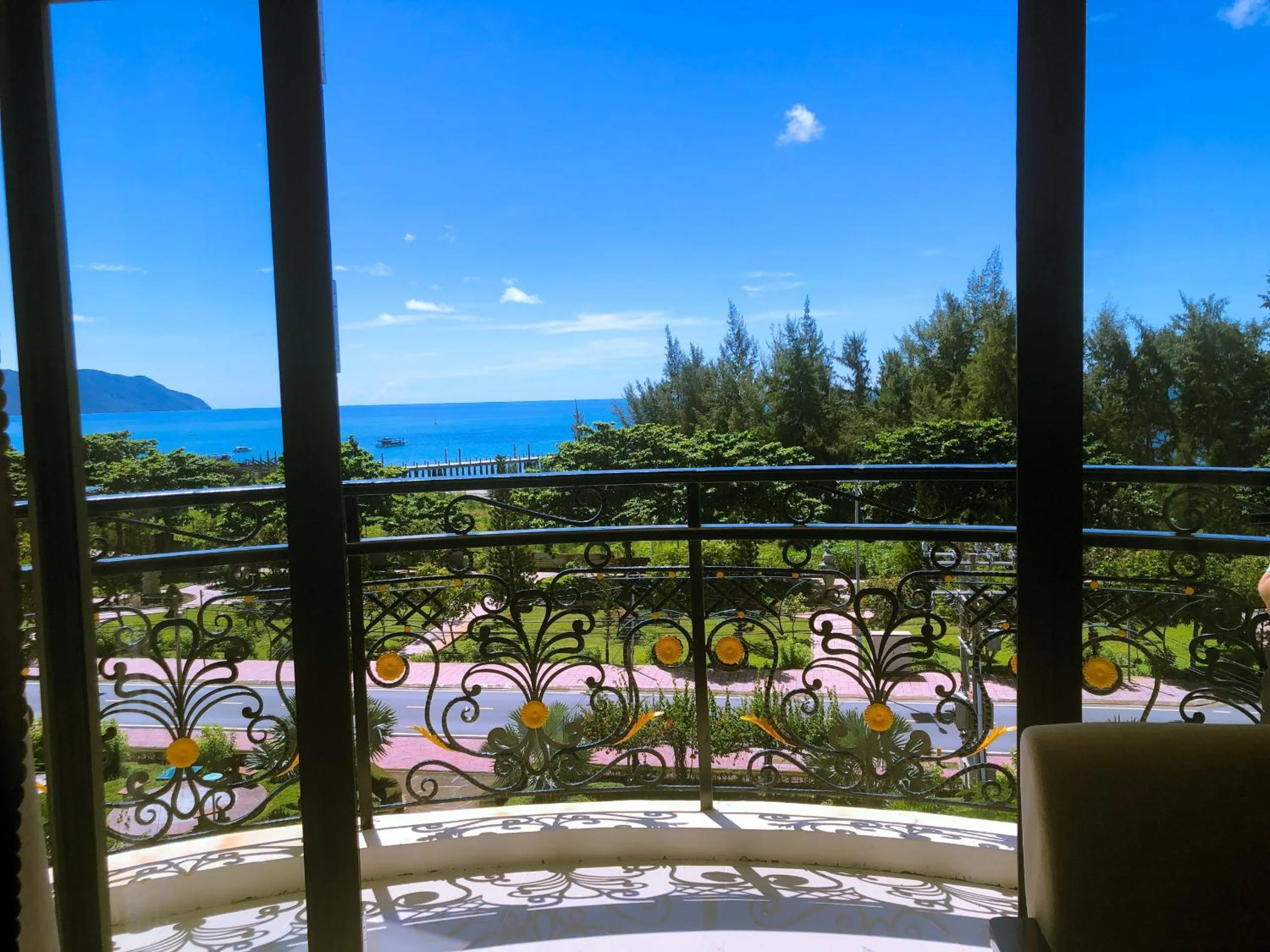 Balcony/Terrace in Con Son Blue Sea Hotel