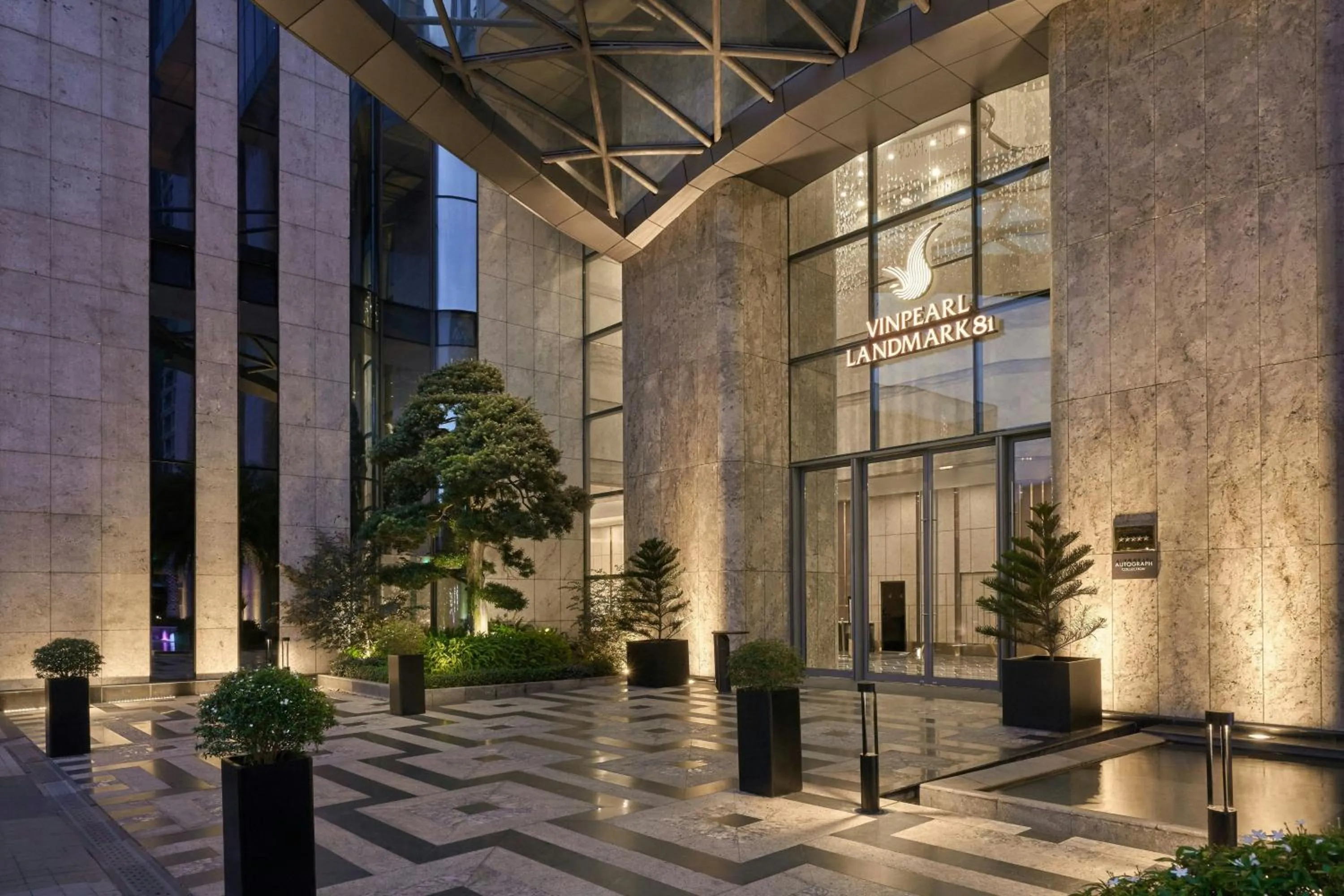 Property building in Vinpearl Landmark 81, Autograph Collection