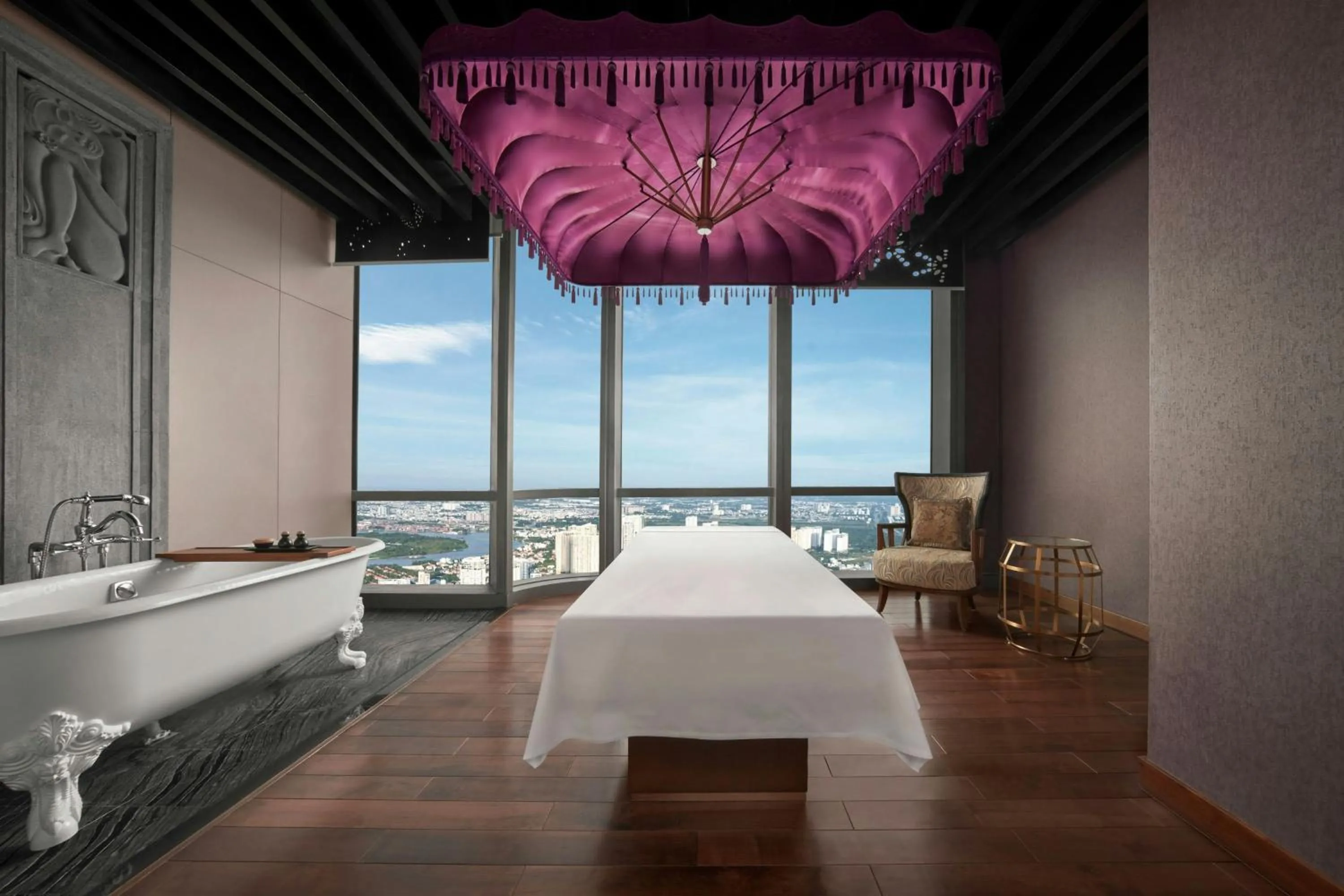 Spa and wellness centre/facilities, Bed in Vinpearl Landmark 81, Autograph Collection