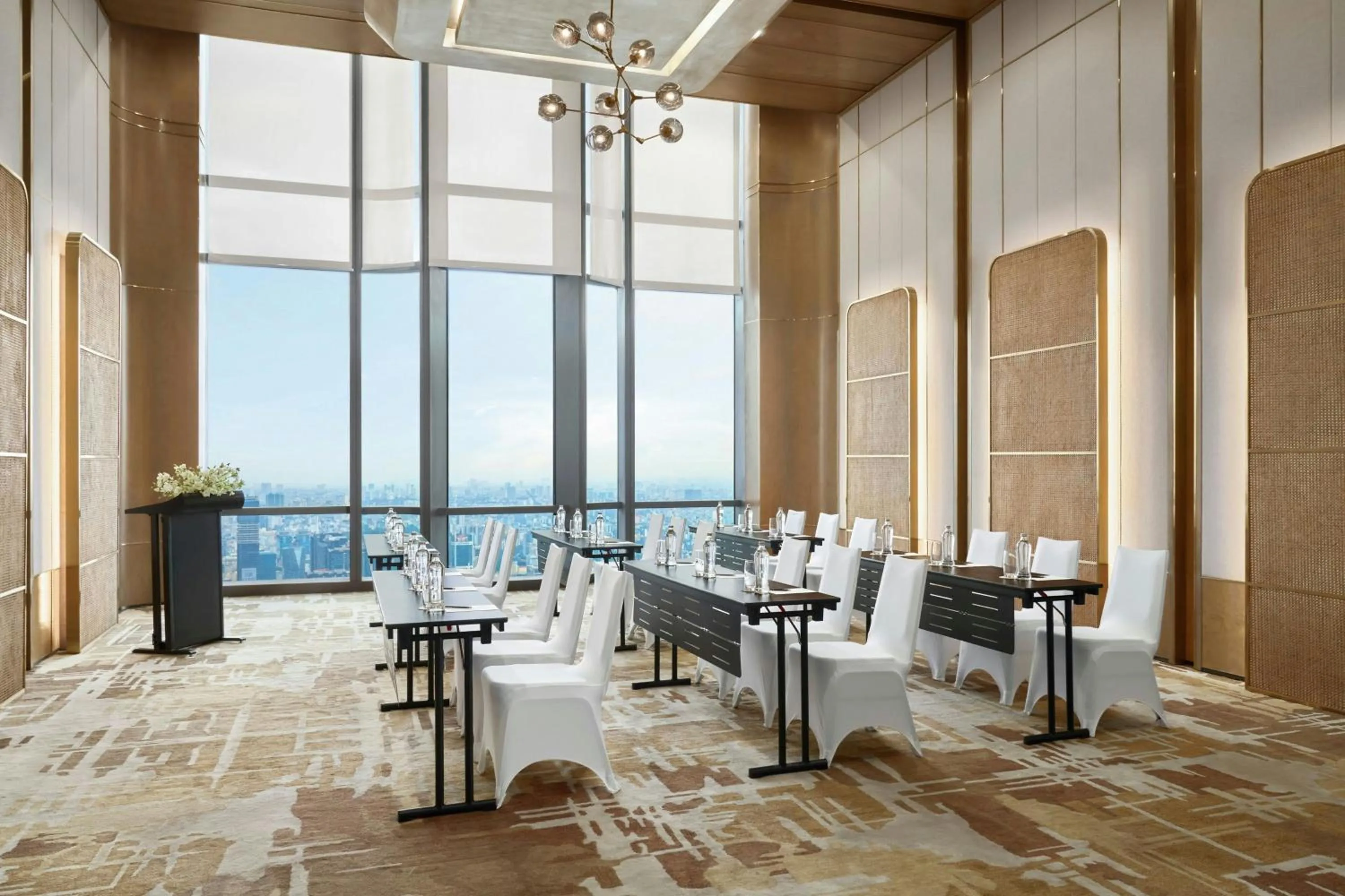 Meeting/conference room in Vinpearl Landmark 81, Autograph Collection