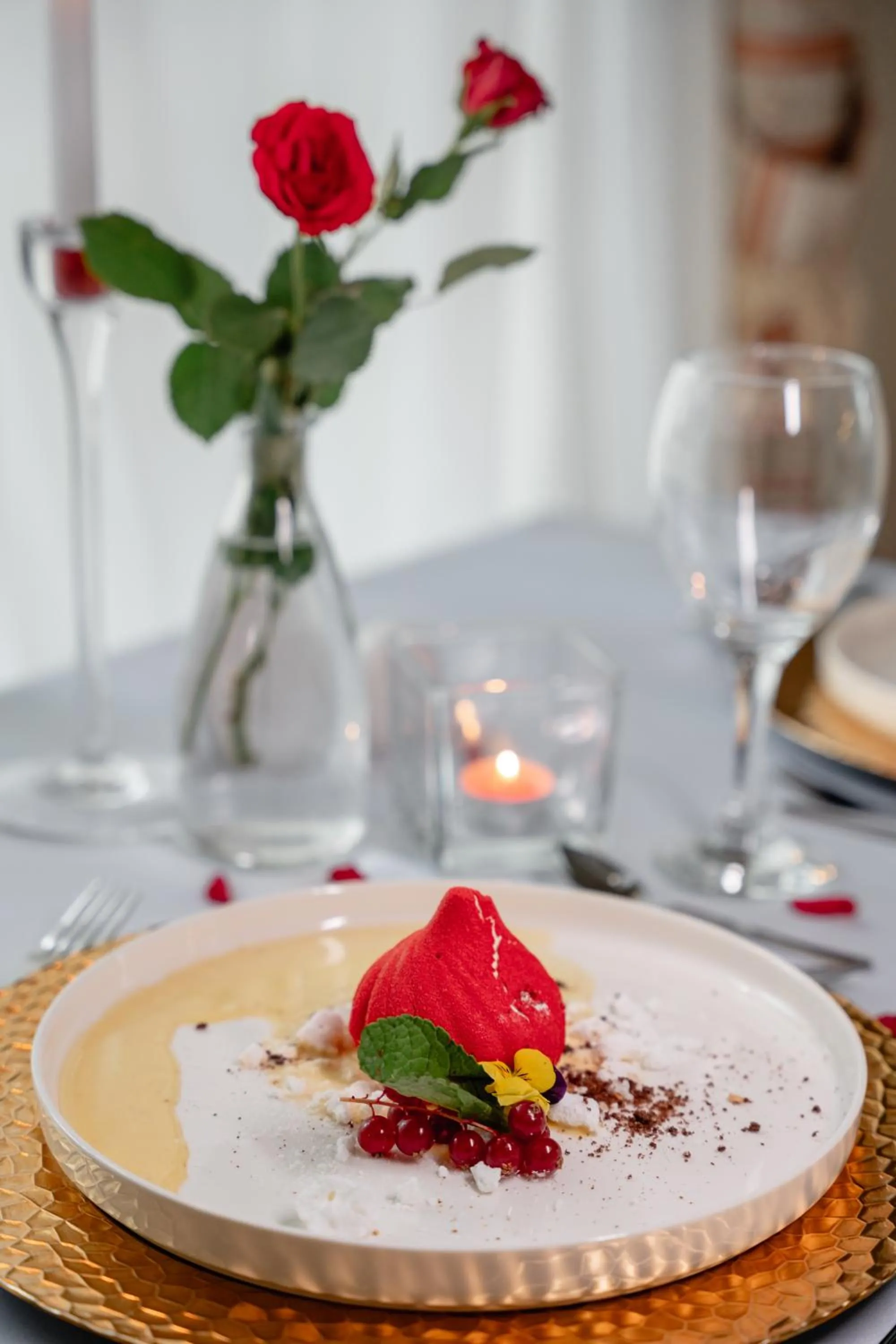 Restaurant/places to eat in Pałac Wojanów