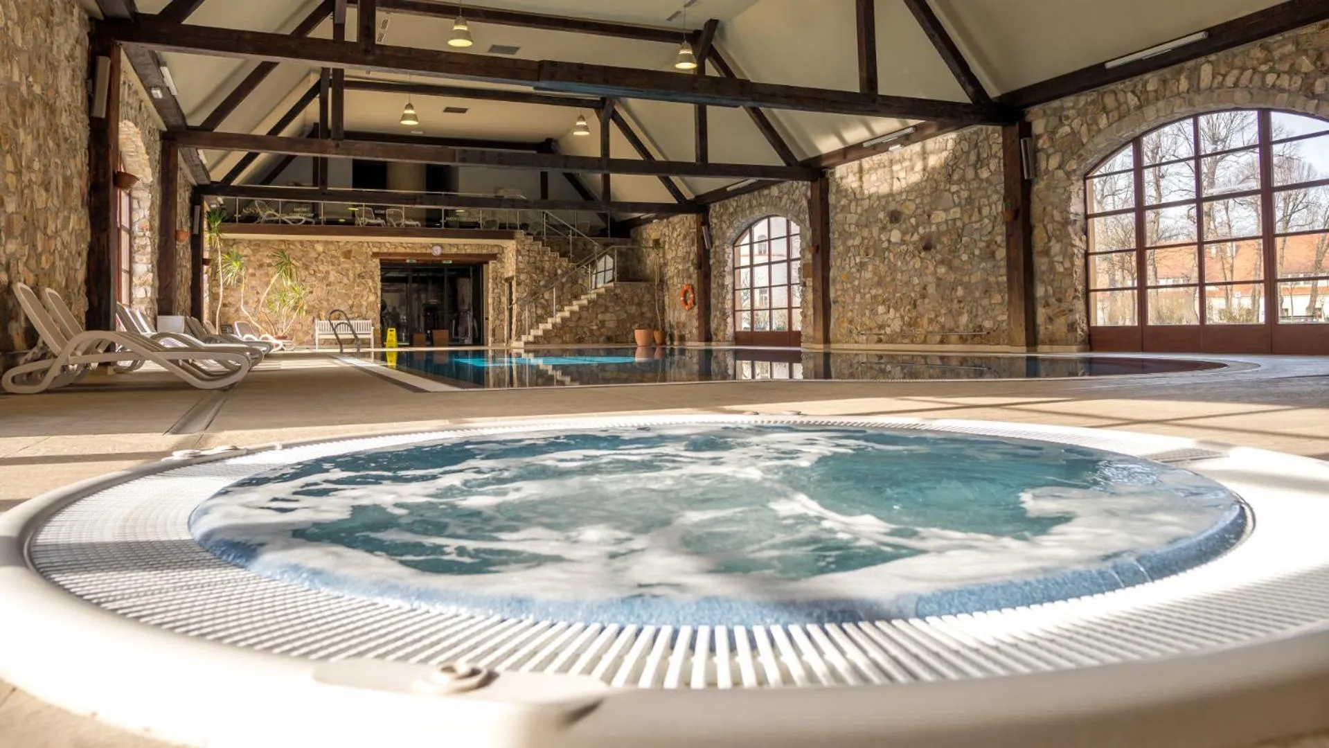 Hot Tub in Pałac Wojanów