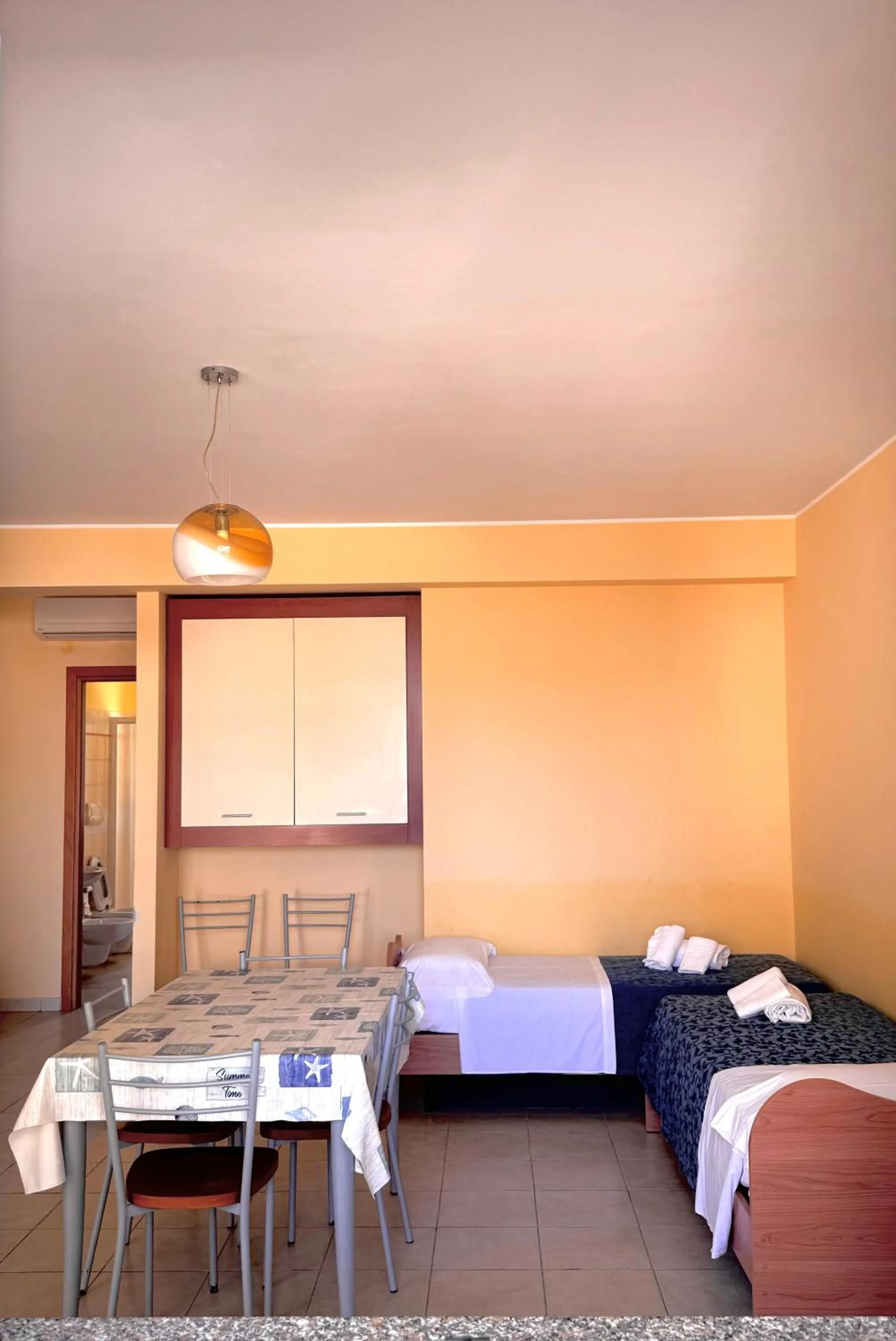 Living room, Bed in Medimare Residence Club