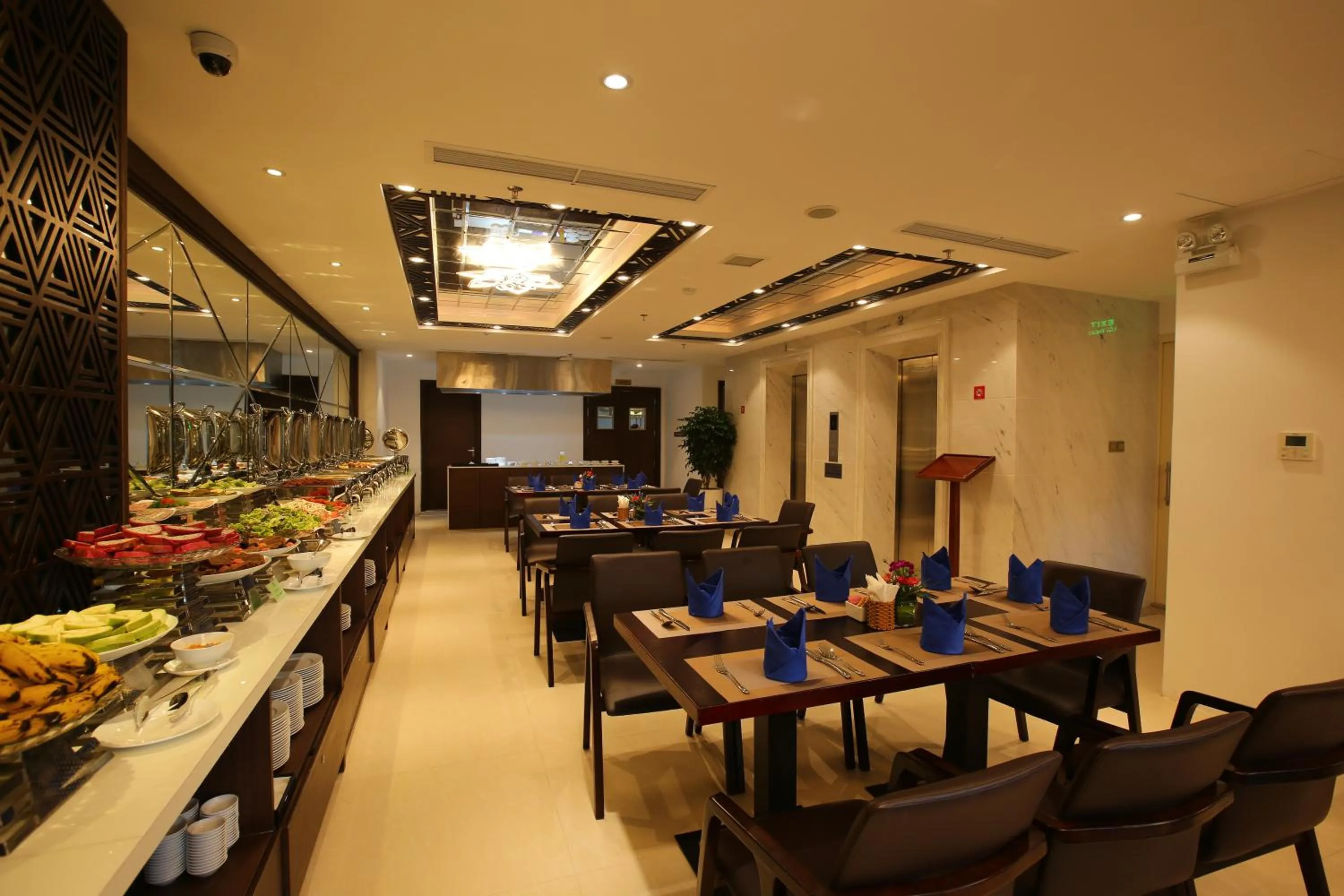 Restaurant/places to eat in Aloha Hotel Nha Trang