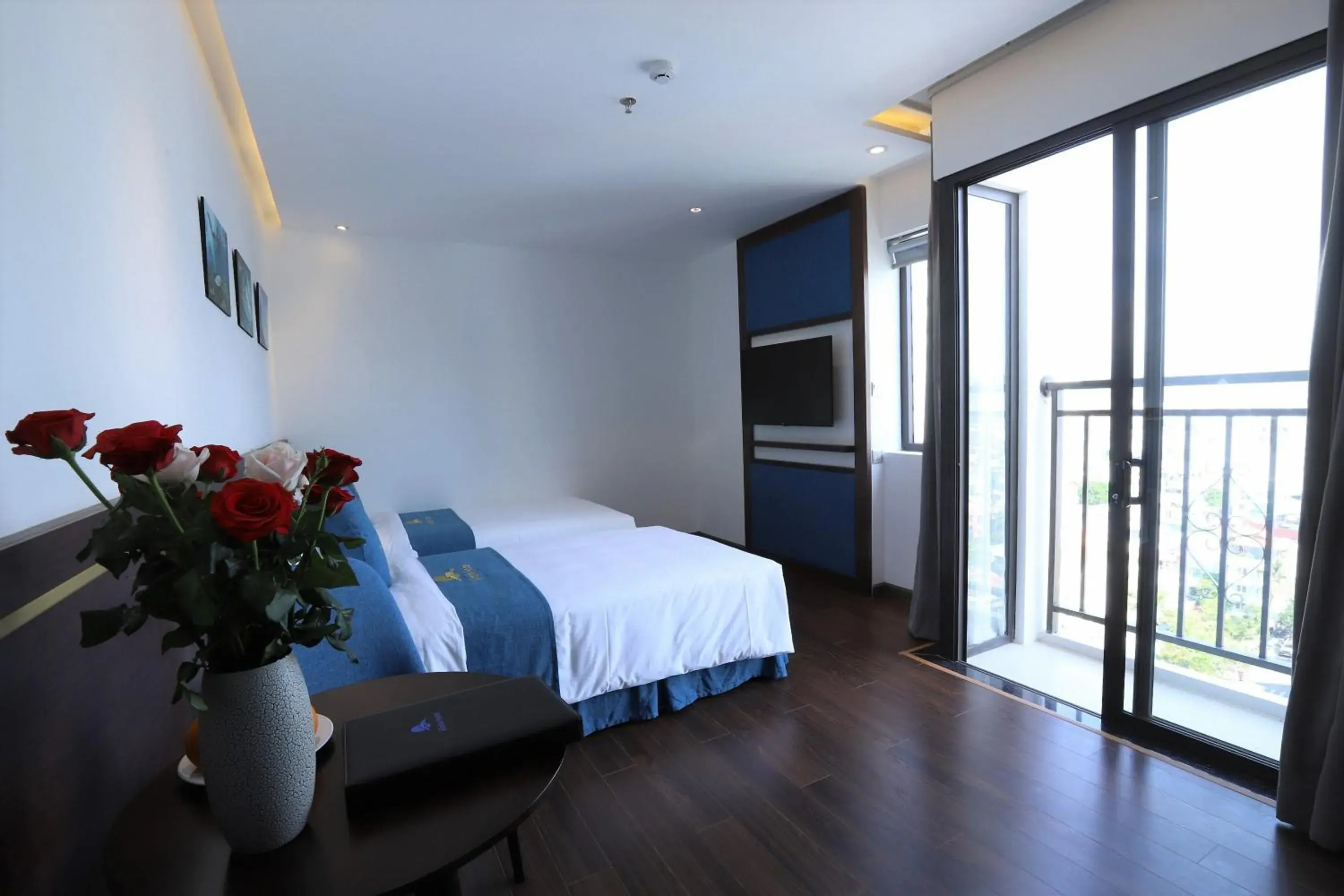 Superior Twin Room with City View in Aloha Hotel Nha Trang Superior Twin Room with City View in Aloha Hotel Nha Trang