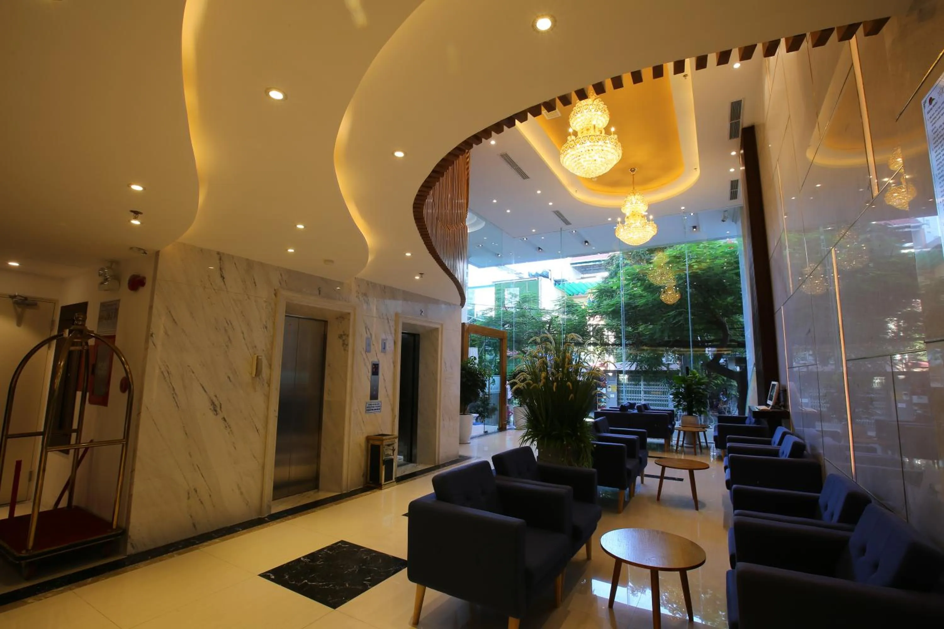Lounge or bar in Aloha Hotel Nha Trang
