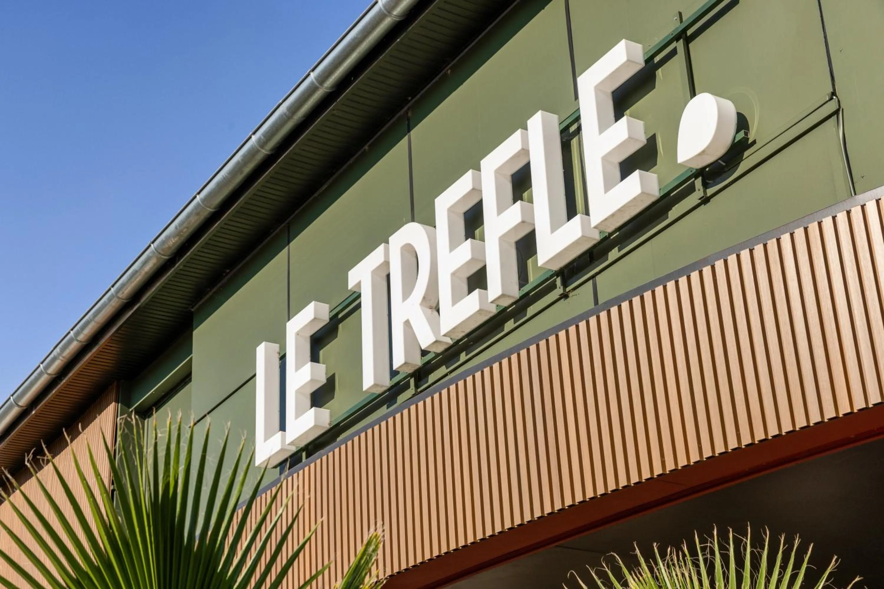 Facade/entrance in Le Trèfle