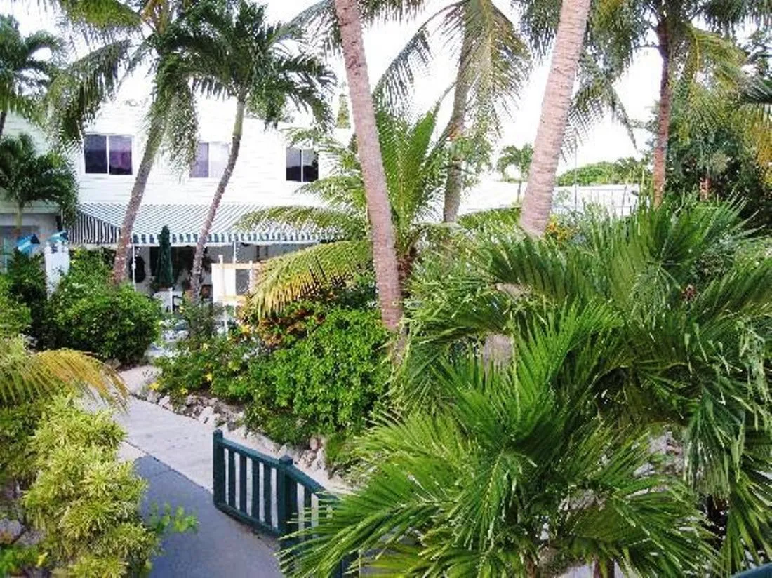 Garden in Bay View Suites Paradise Island