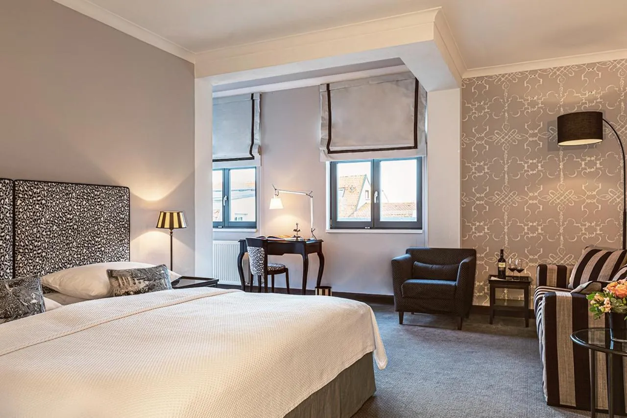 Photo of the whole room, Bed in Hotel Goliath am Dom