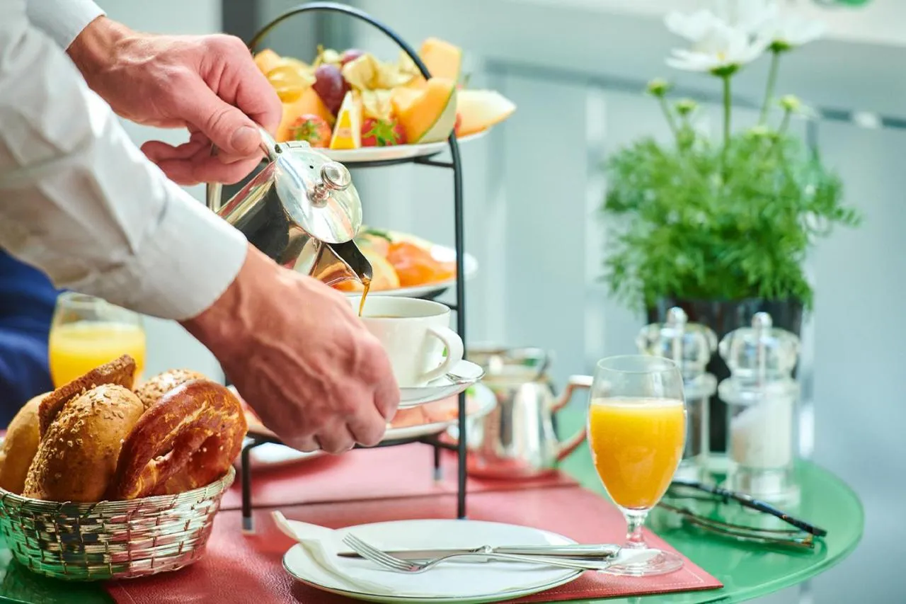 Food and drinks in Hotel Goliath am Dom