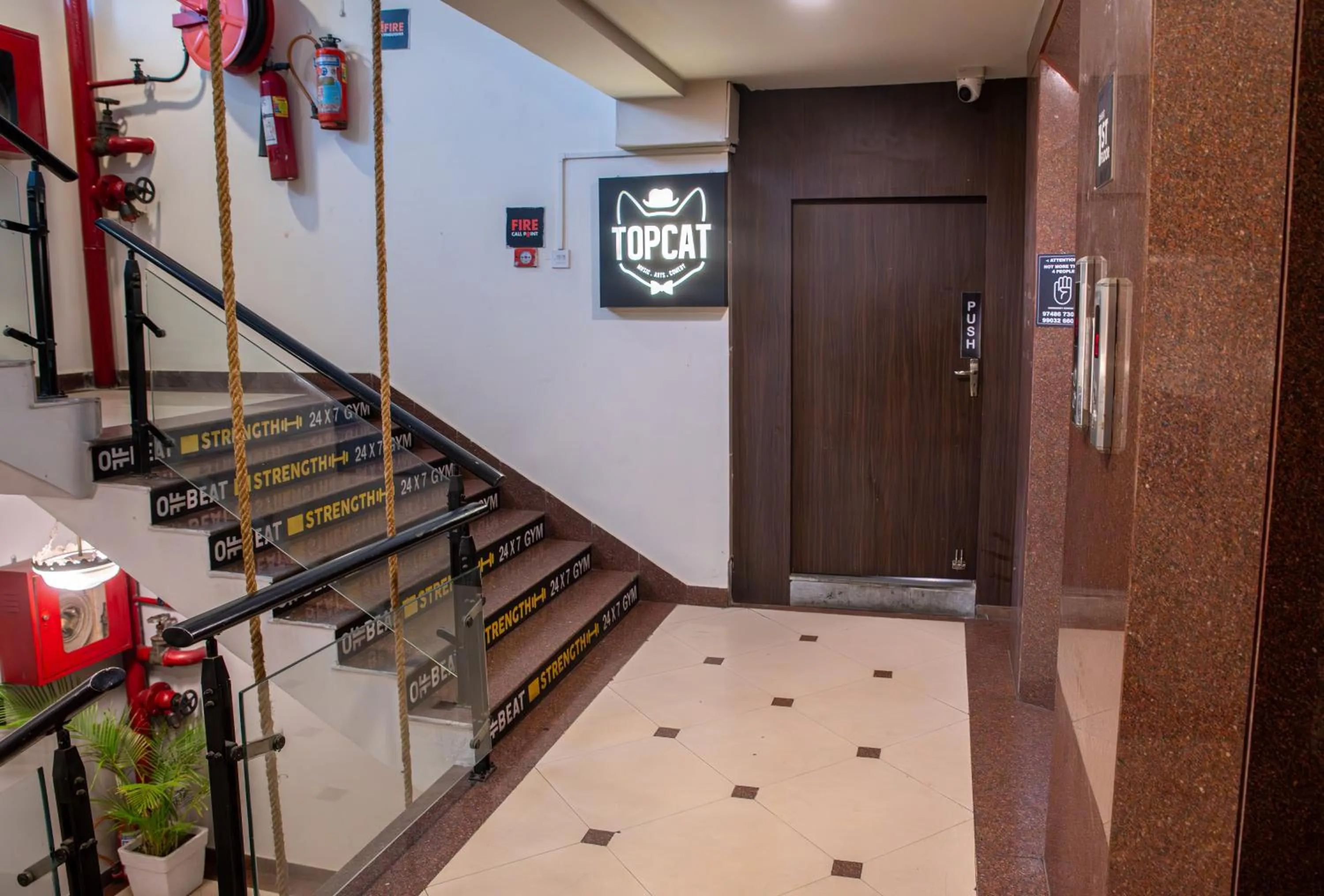 Lobby or reception in Offbeat CCU