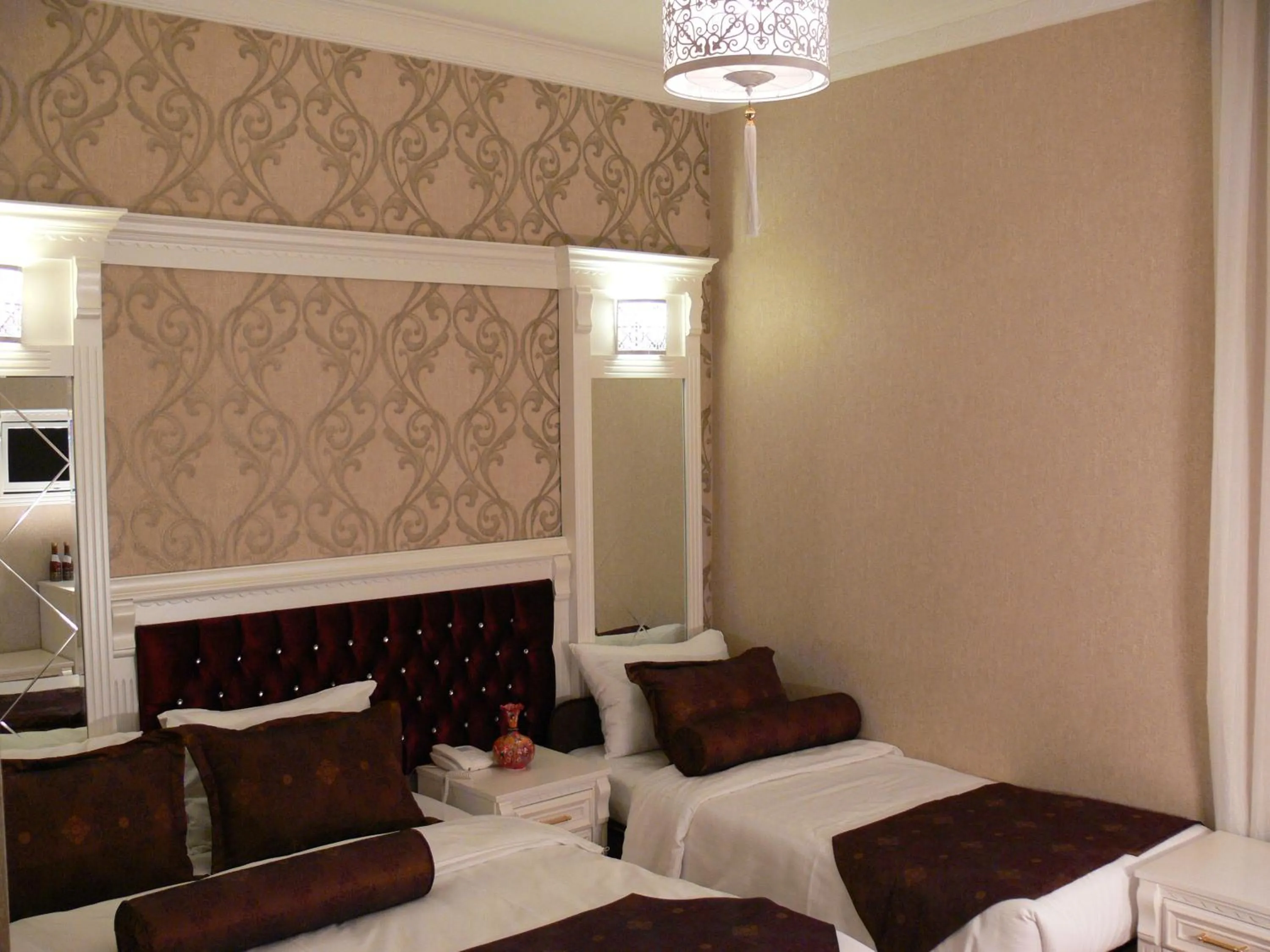 Bed in Hotel Coliseum