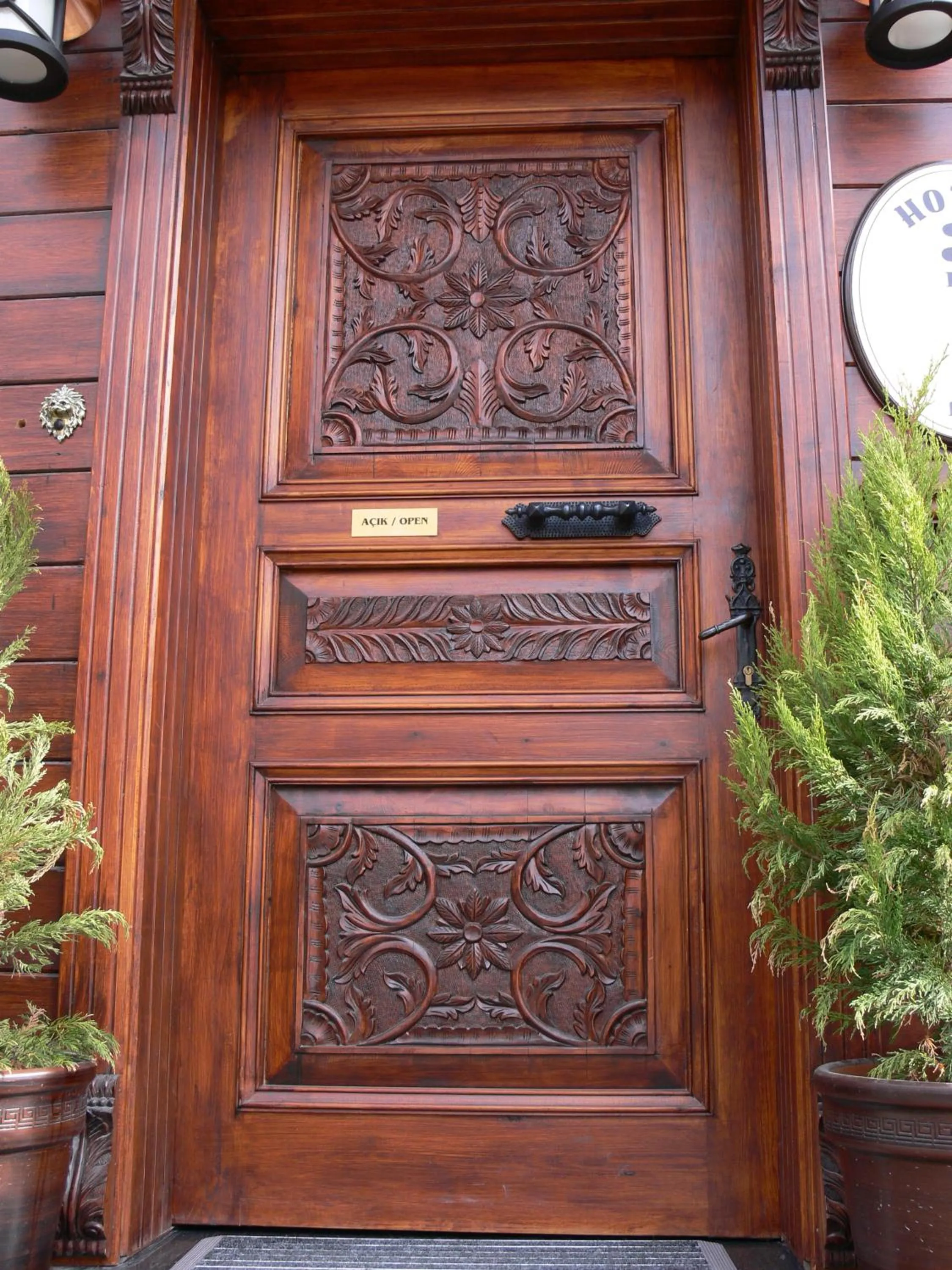 Facade/entrance in Hotel Coliseum