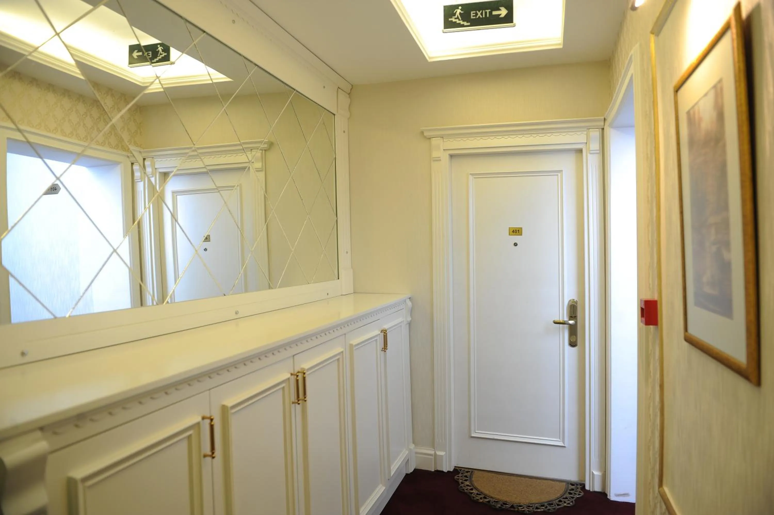 Decorative detail in Hotel Coliseum