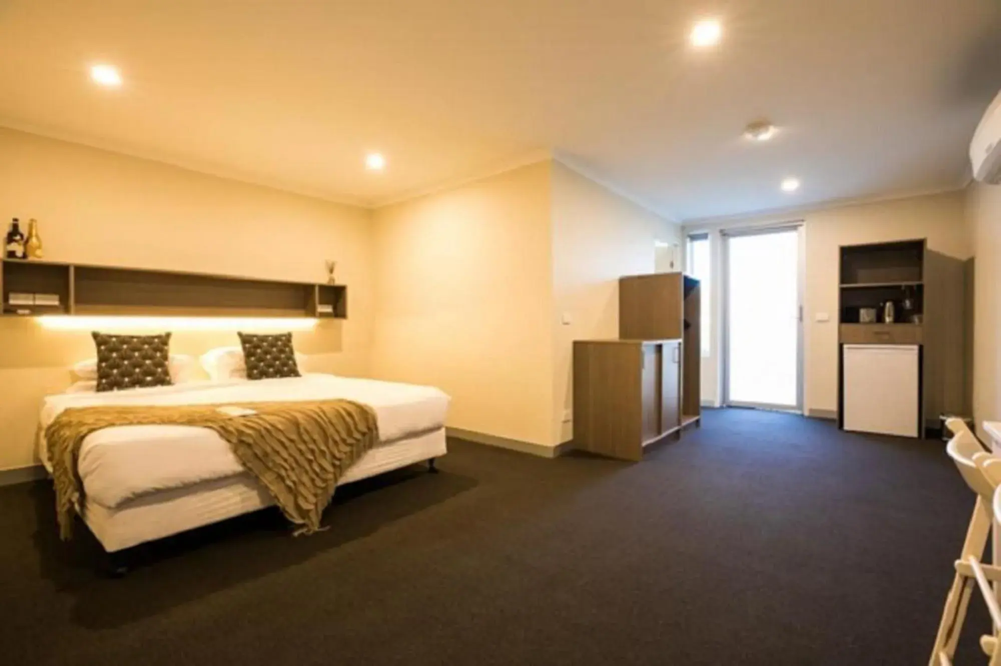 Superior Deluxe Double or Twin Room - single occupancy in Heathcote Inn Superior Deluxe Double or Twin Room - single occupancy in Heathcote Inn