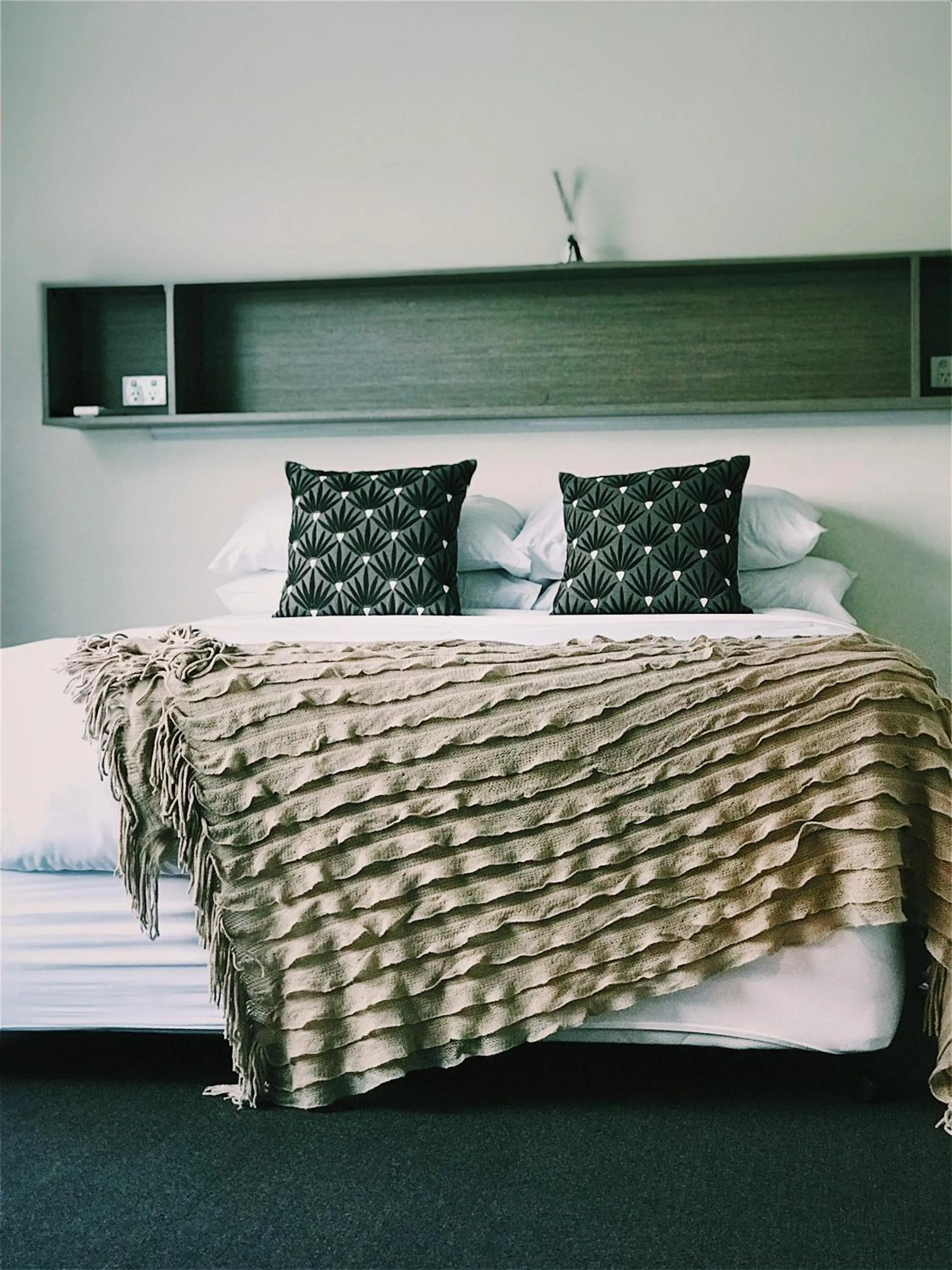 Bedroom, Bed in Heathcote Inn