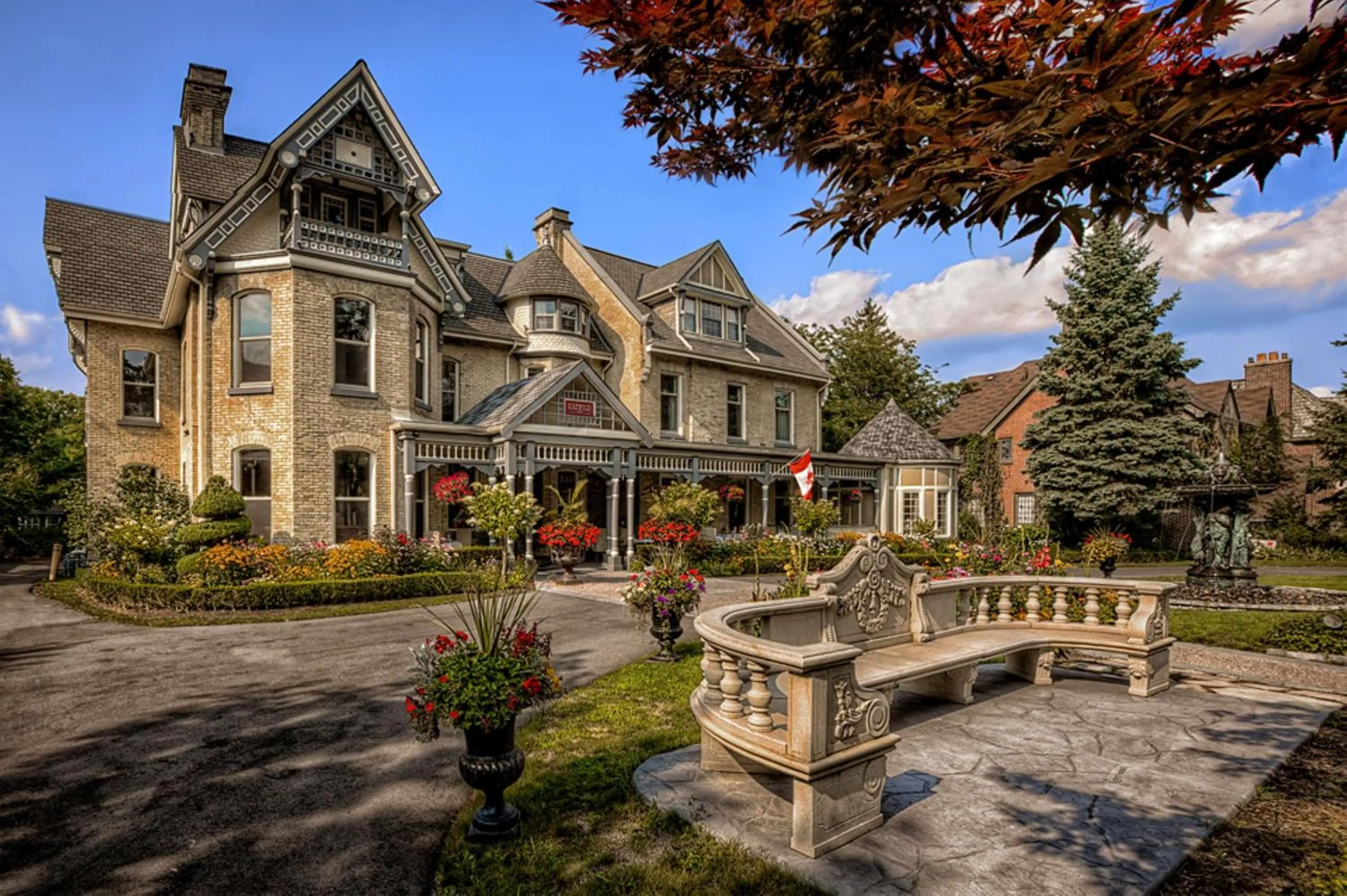 Property building in Idlewyld Inn & Spa