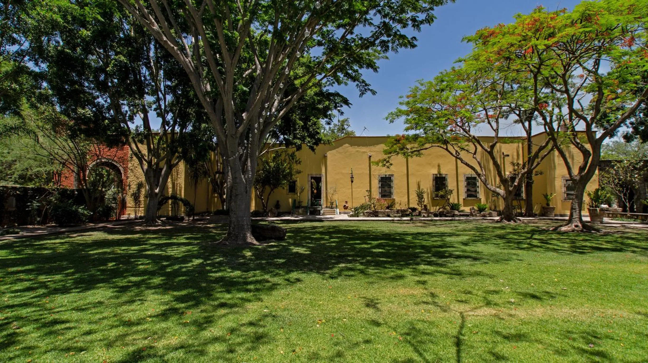 Garden in Hacienda Labor de Rivera Hotel Boutique & Eventos