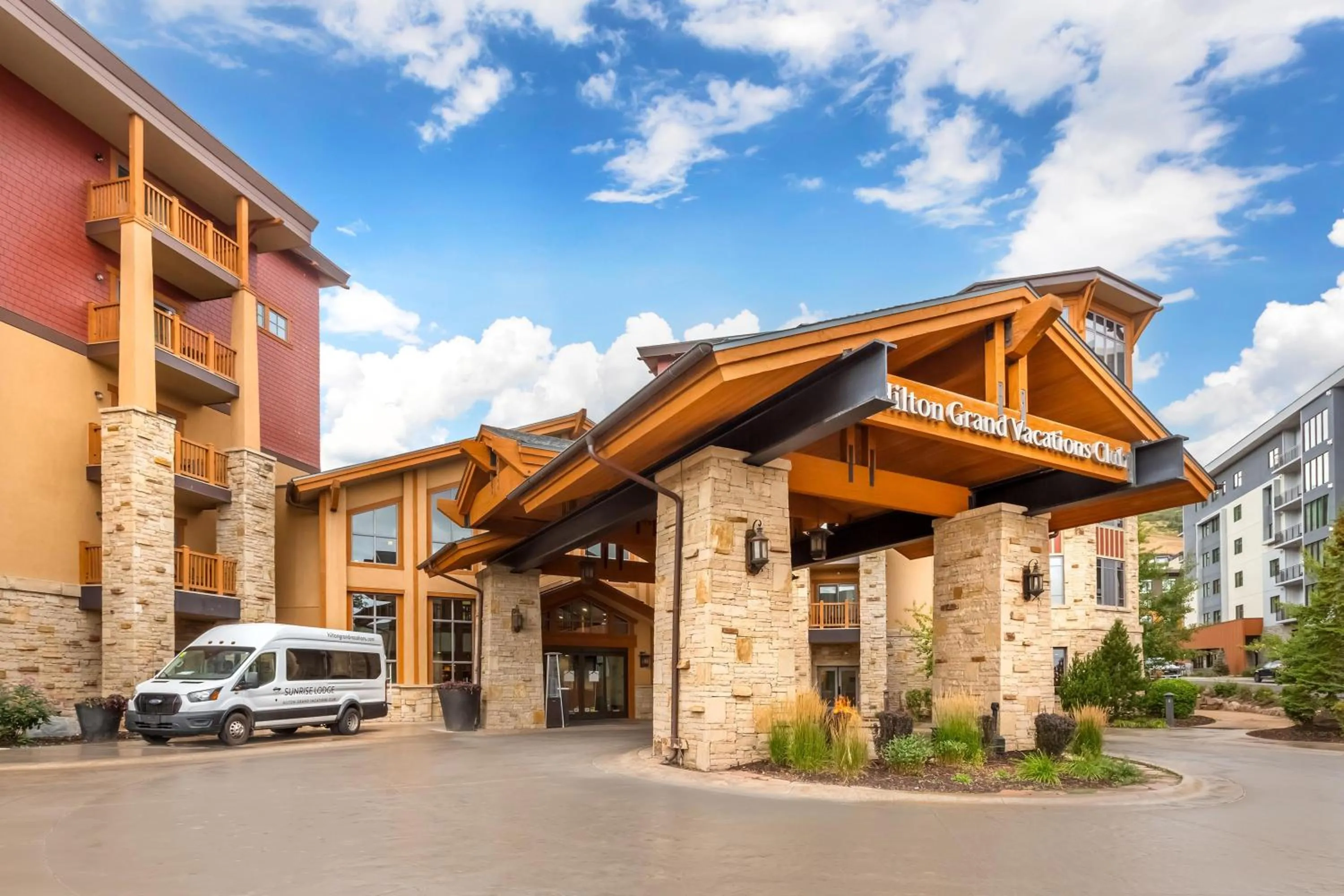 Property building in Hilton Grand Vacations Club Sunrise Lodge Park City