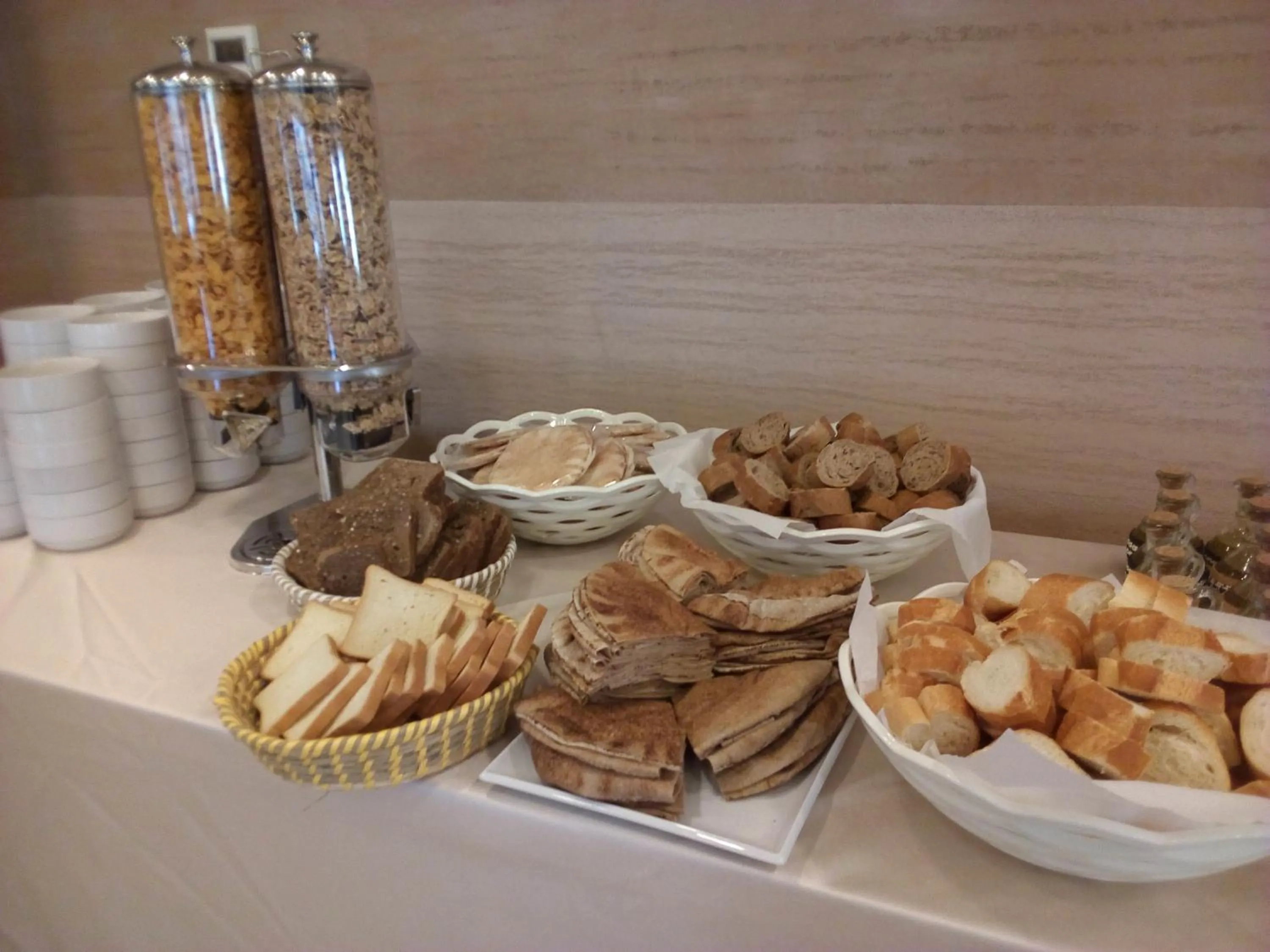 Breakfast in Pearl of Beirut Hotel & Spa