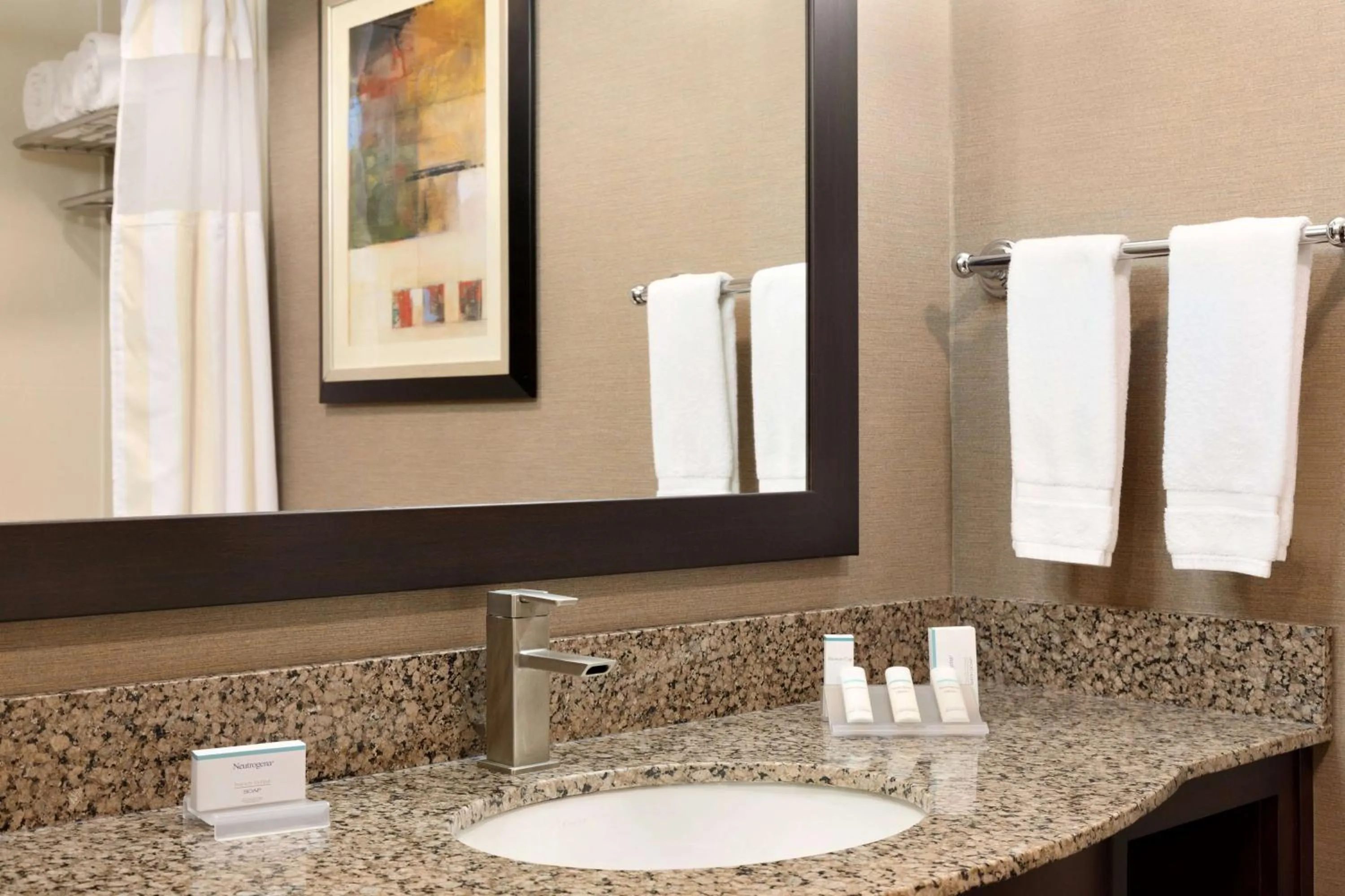 Bathroom in Hilton Garden Inn Houston NW America Plaza