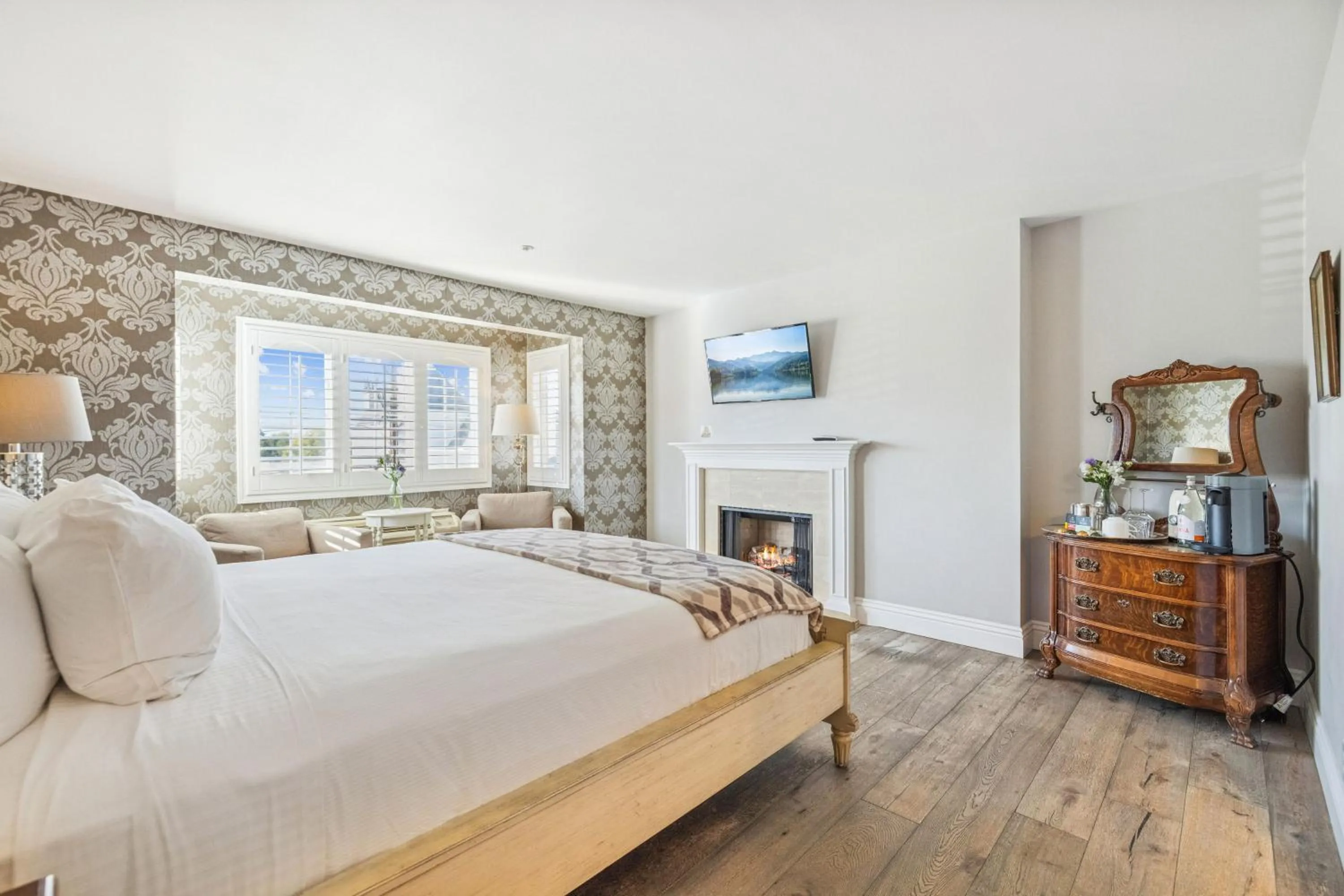 Bed in Mirabelle Inn