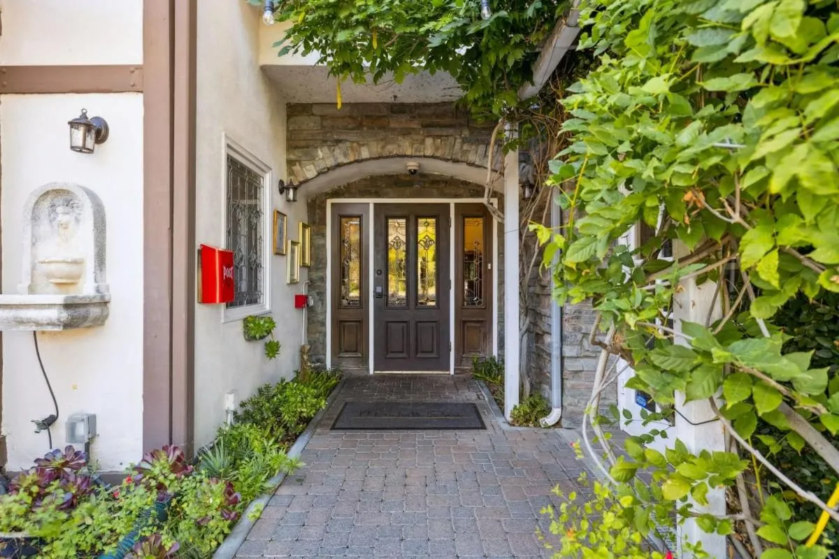 Other in Mirabelle Inn