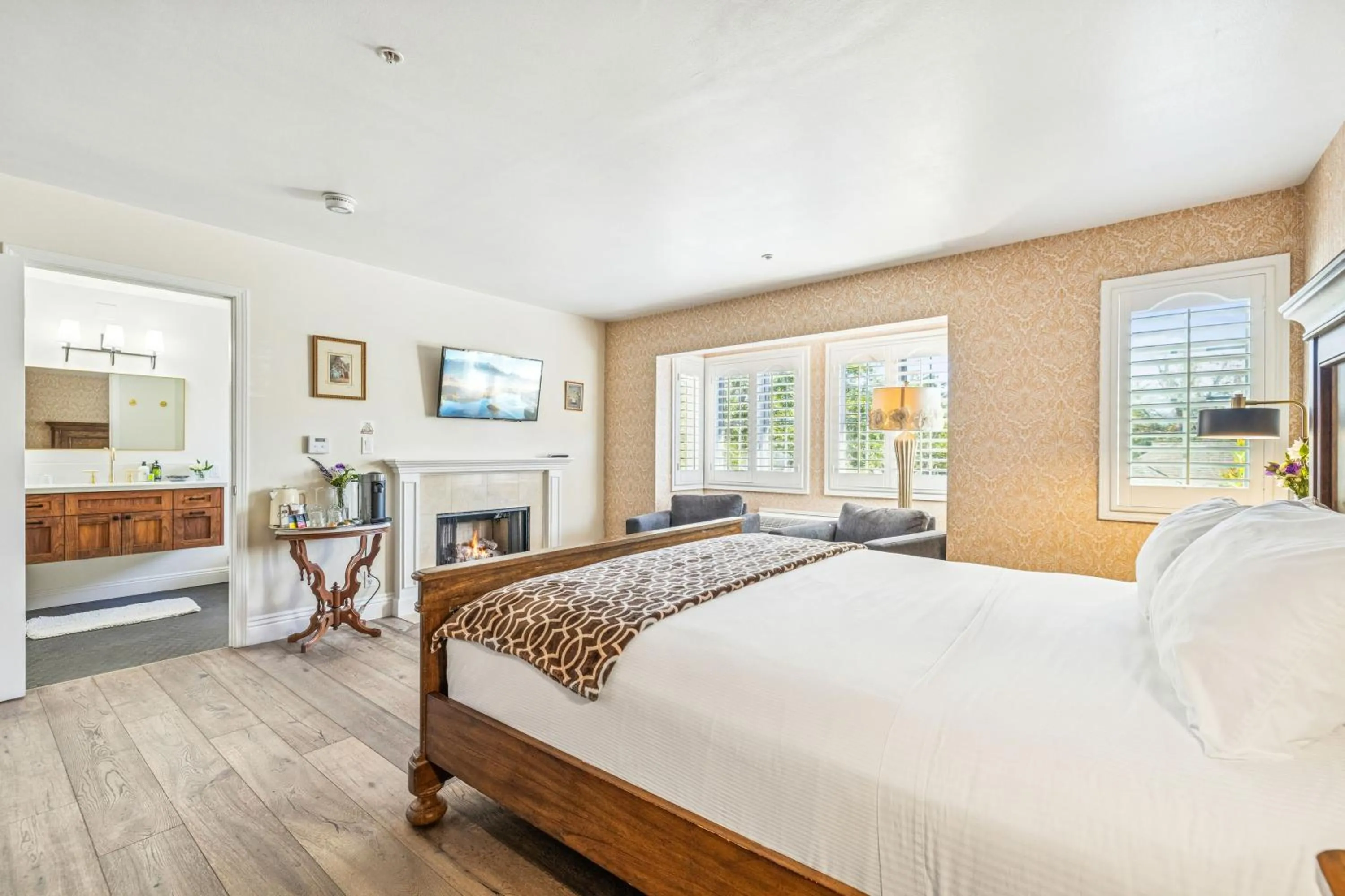 Bed in Mirabelle Inn