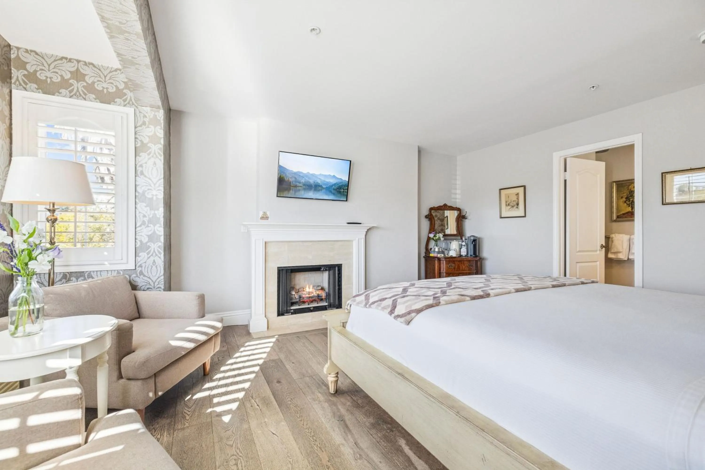 Bed in Mirabelle Inn