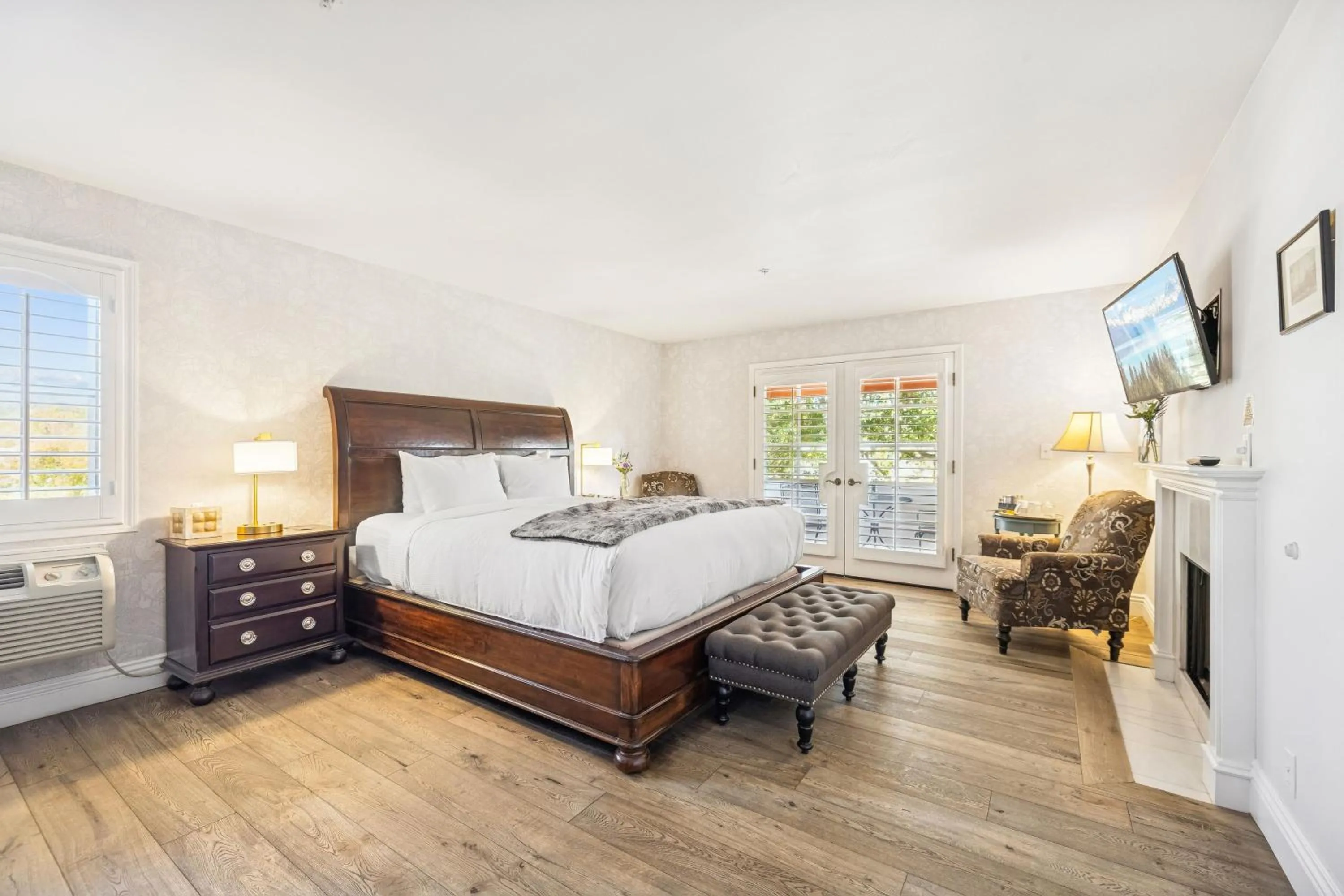 Bed in Mirabelle Inn