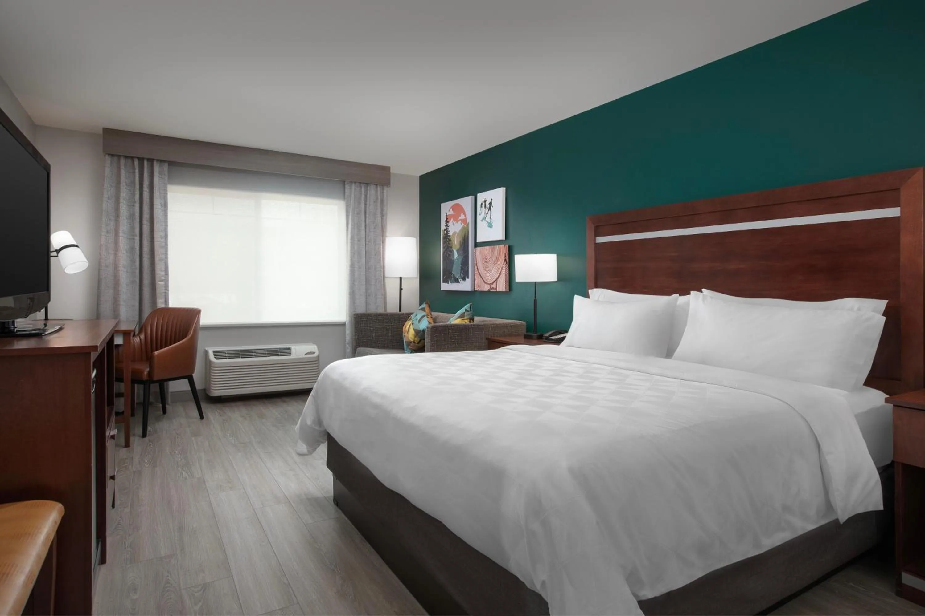 Bedroom, Bed in Holiday Inn & Suites Durango Downtown by IHG