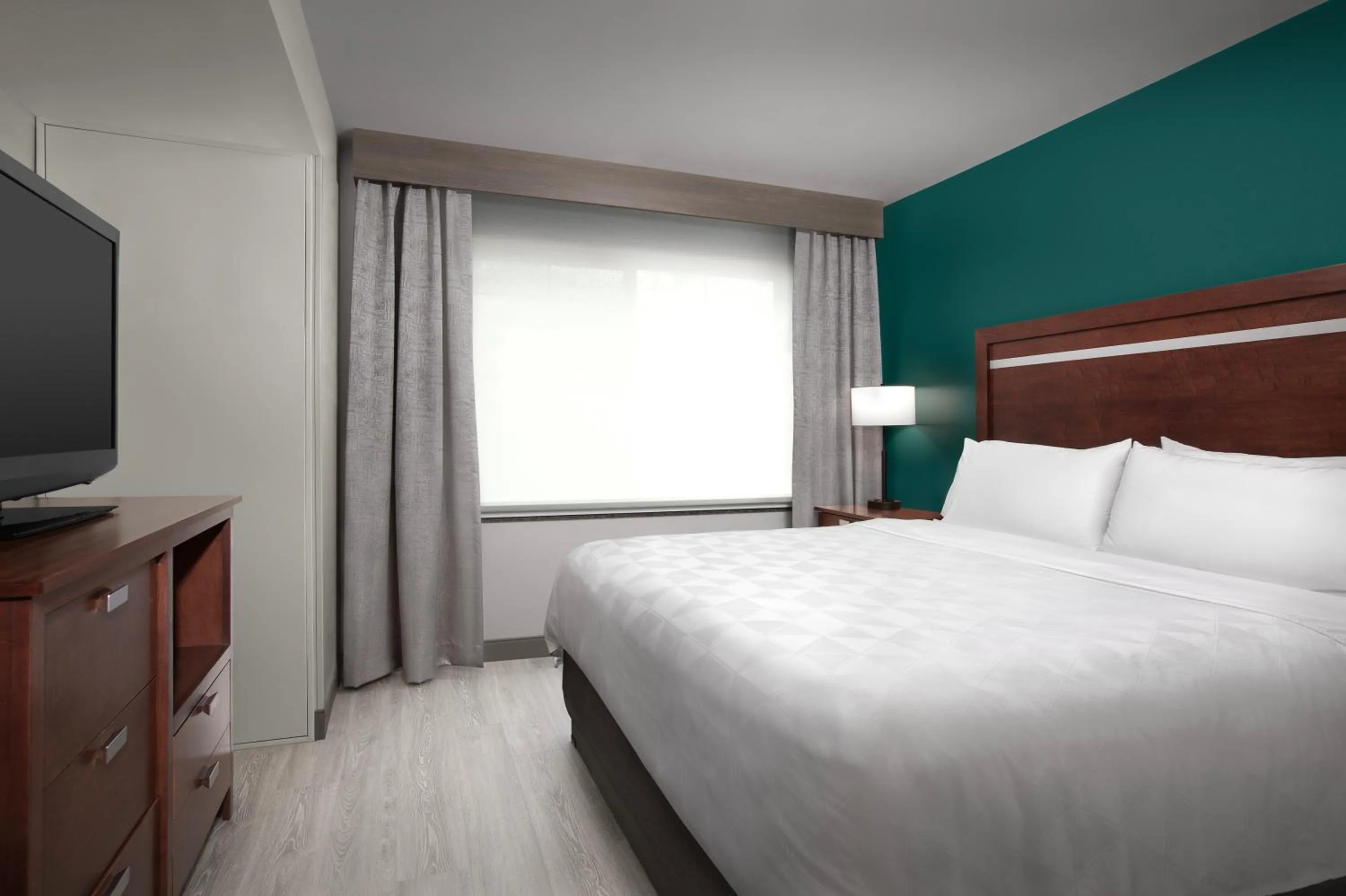 Bedroom, Bed in Holiday Inn & Suites Durango Downtown by IHG