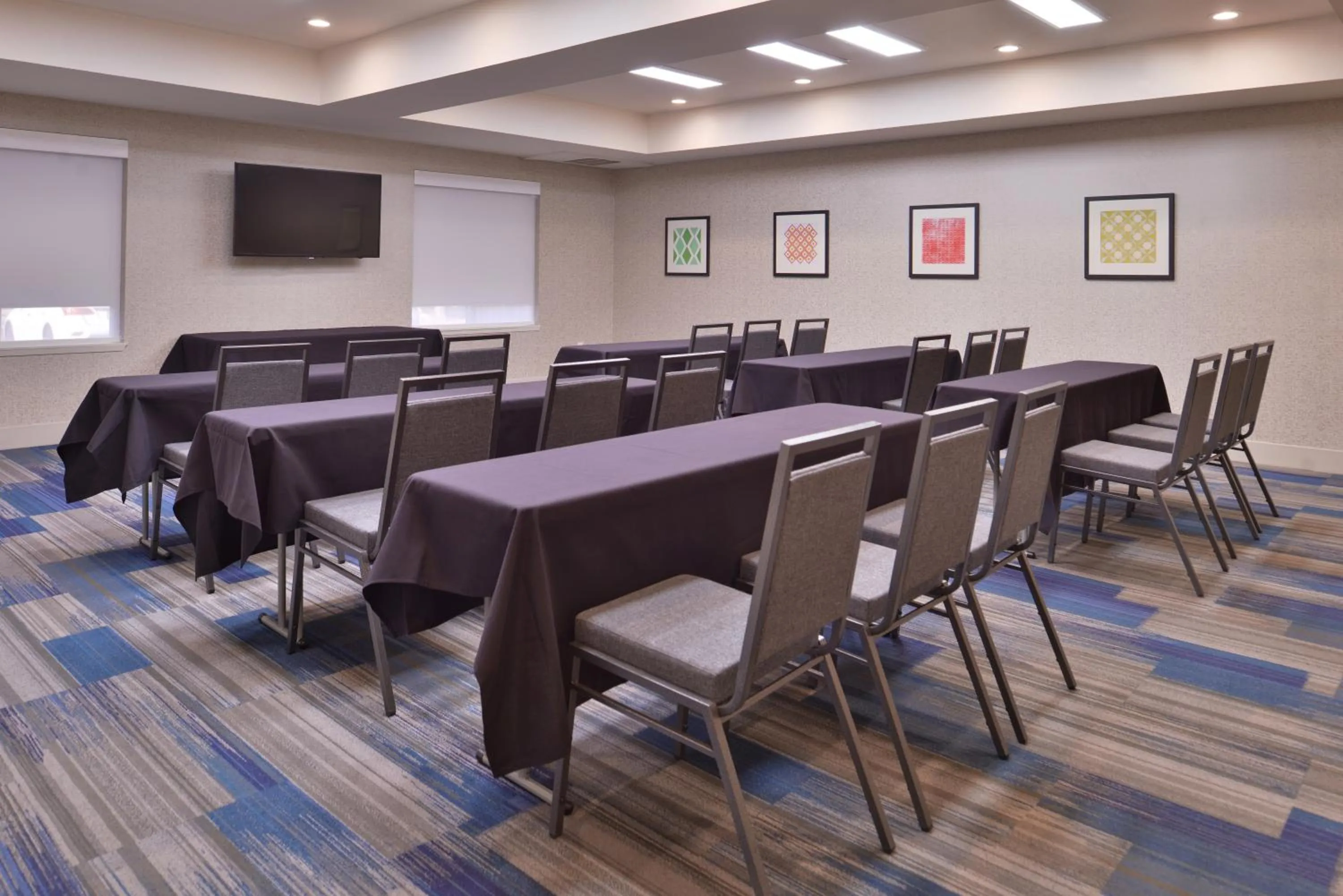 Meeting/conference room in Holiday Inn Express Stockton Southeast by IHG