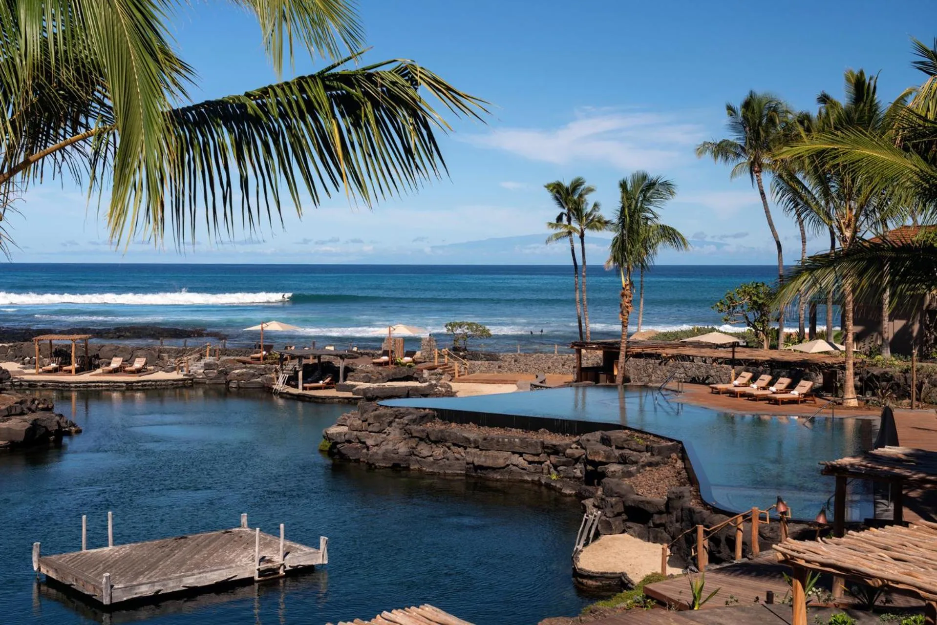 Swimming pool in Four Seasons Resort Hualalai