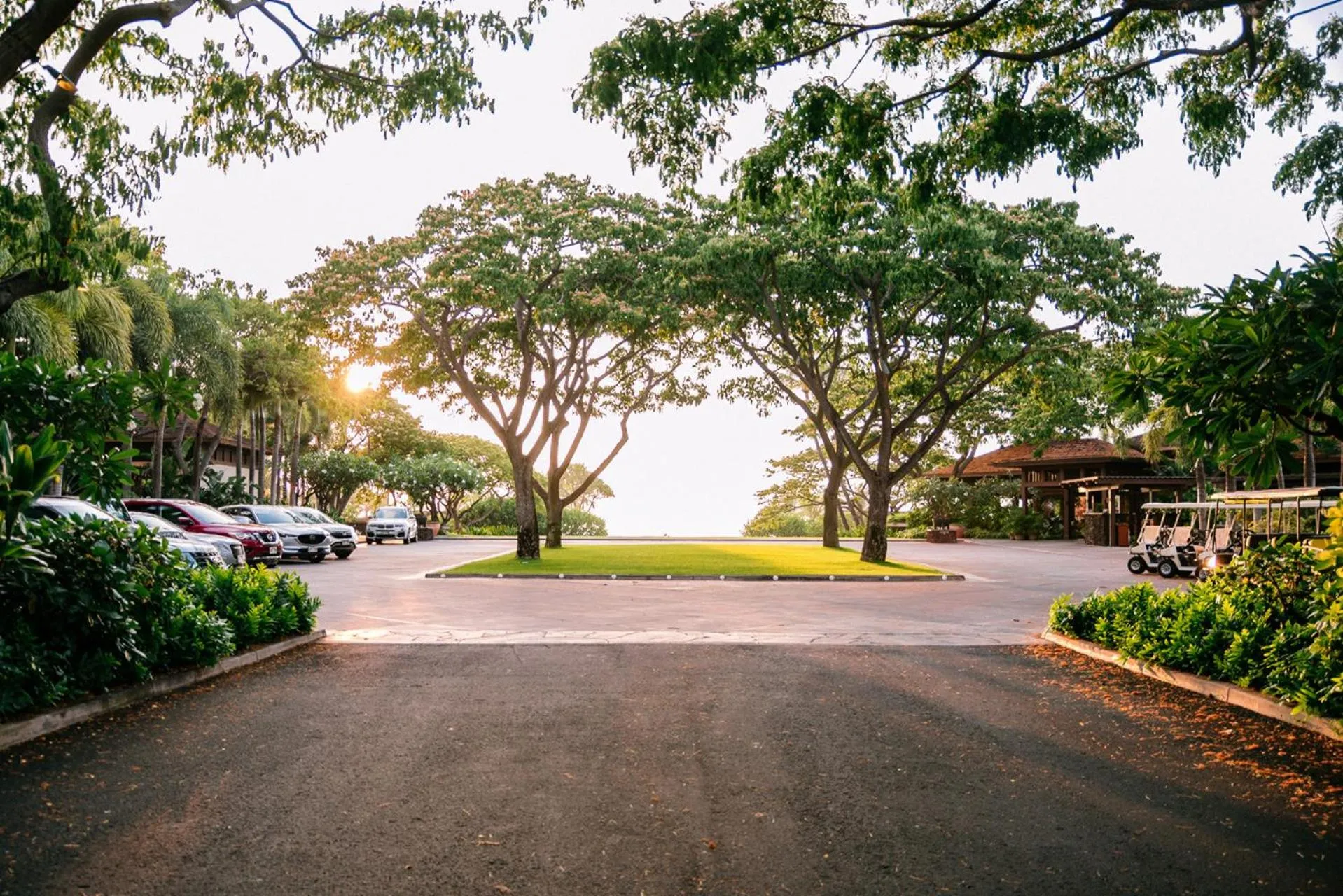 Facade/entrance in Four Seasons Resort Hualalai